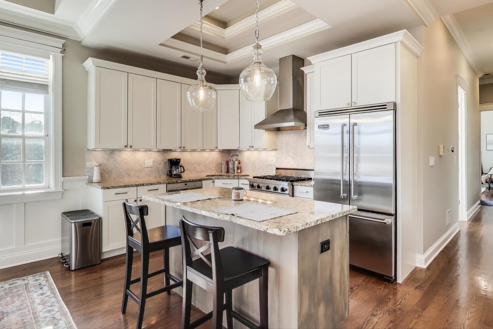 3218 N DAMEN Avenue Unit: 3S