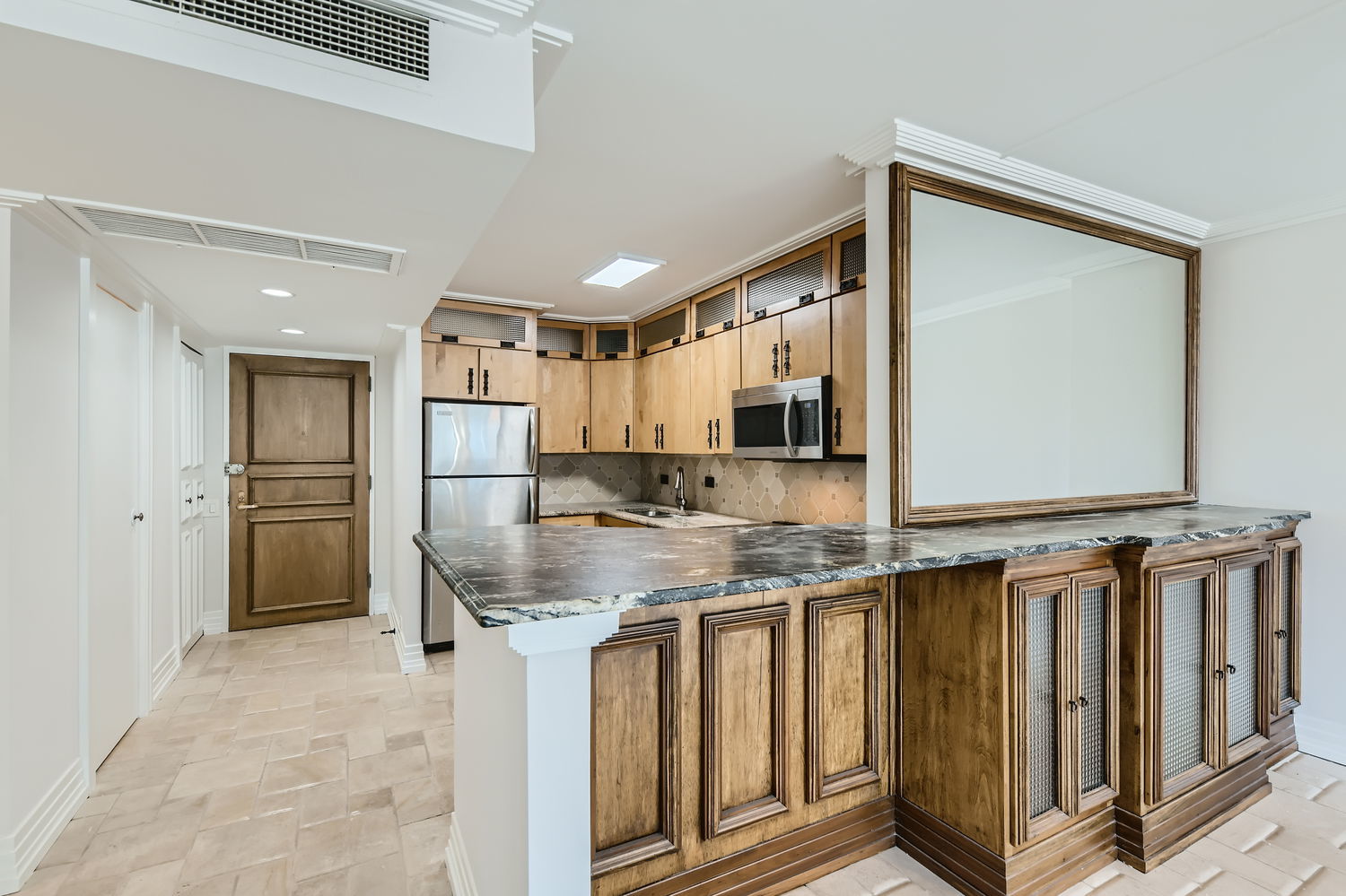 260 E Chestnut Street Unit: 3103