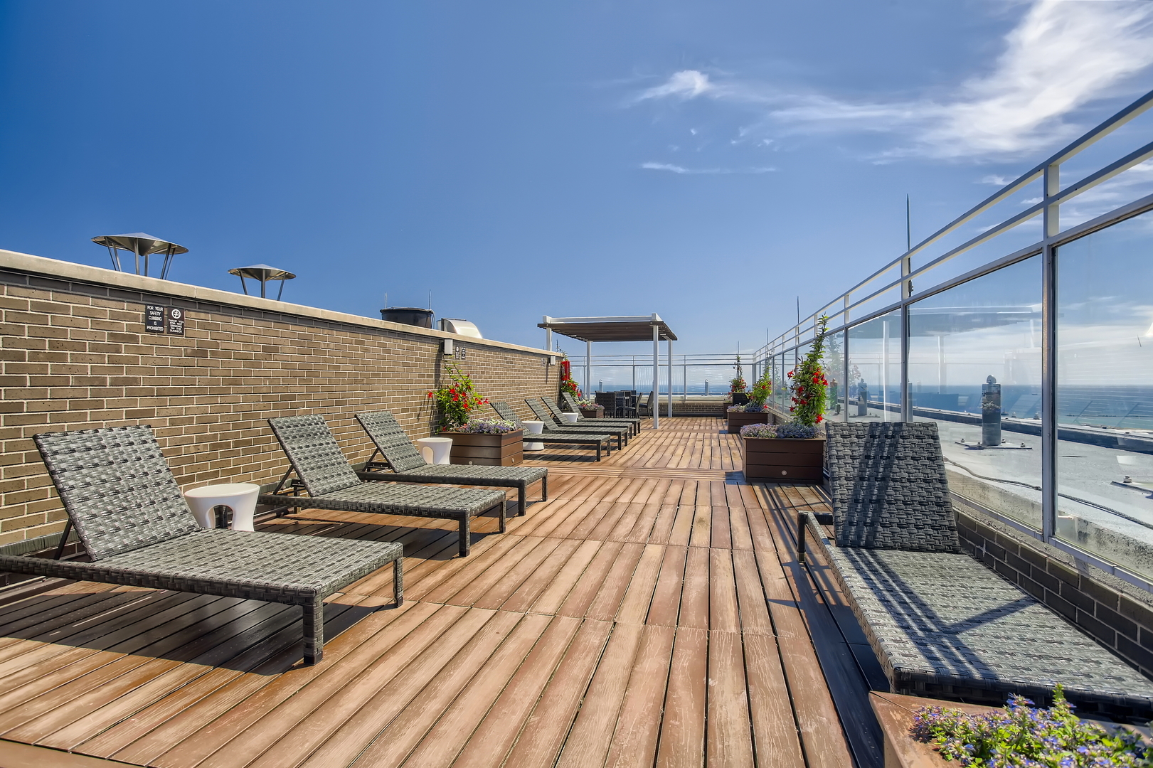 260 E Chestnut Street Unit: 3103