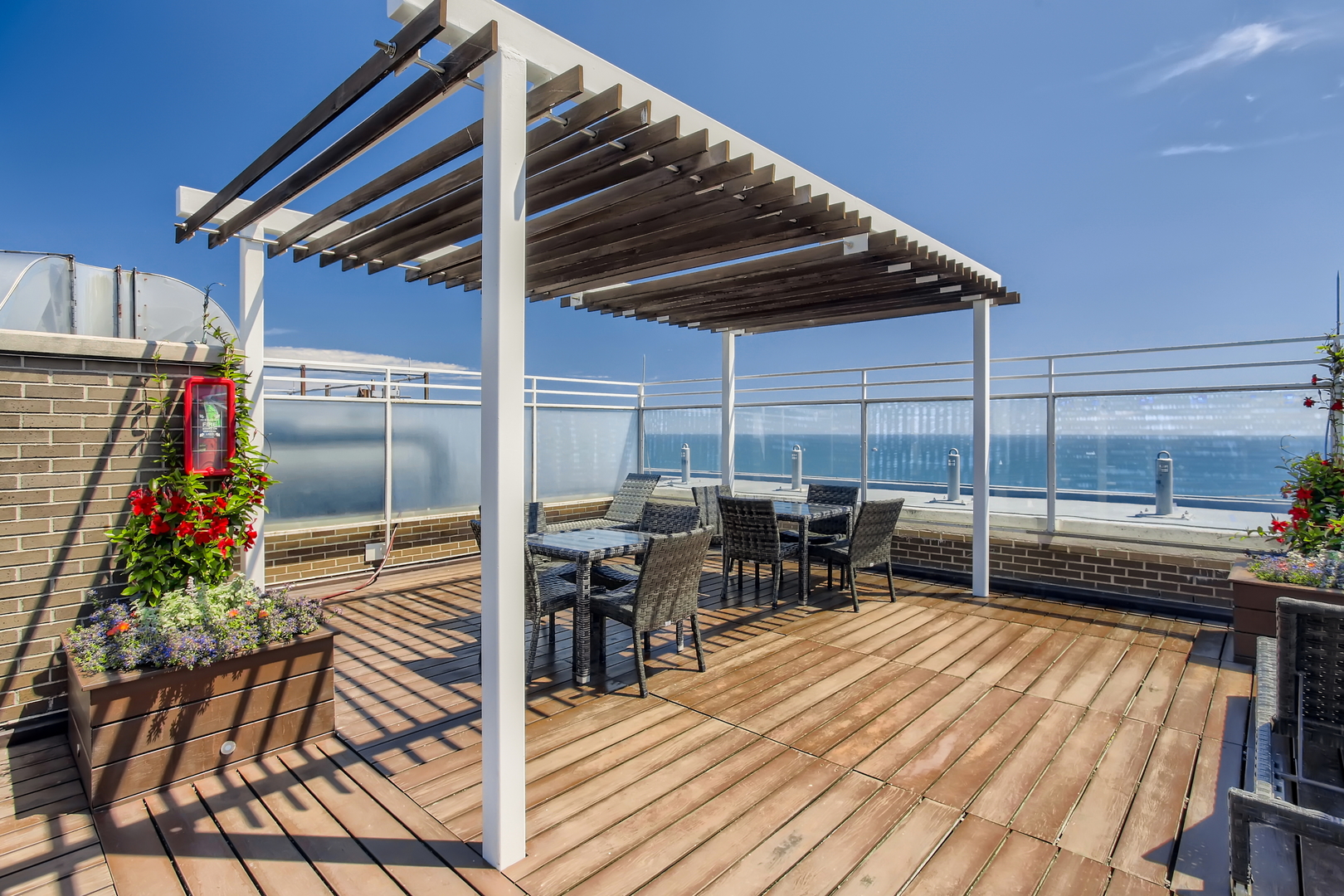 260 E Chestnut Street Unit: 3103