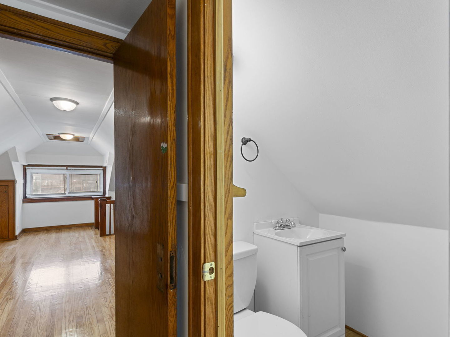 2311 S Hamlin Avenue