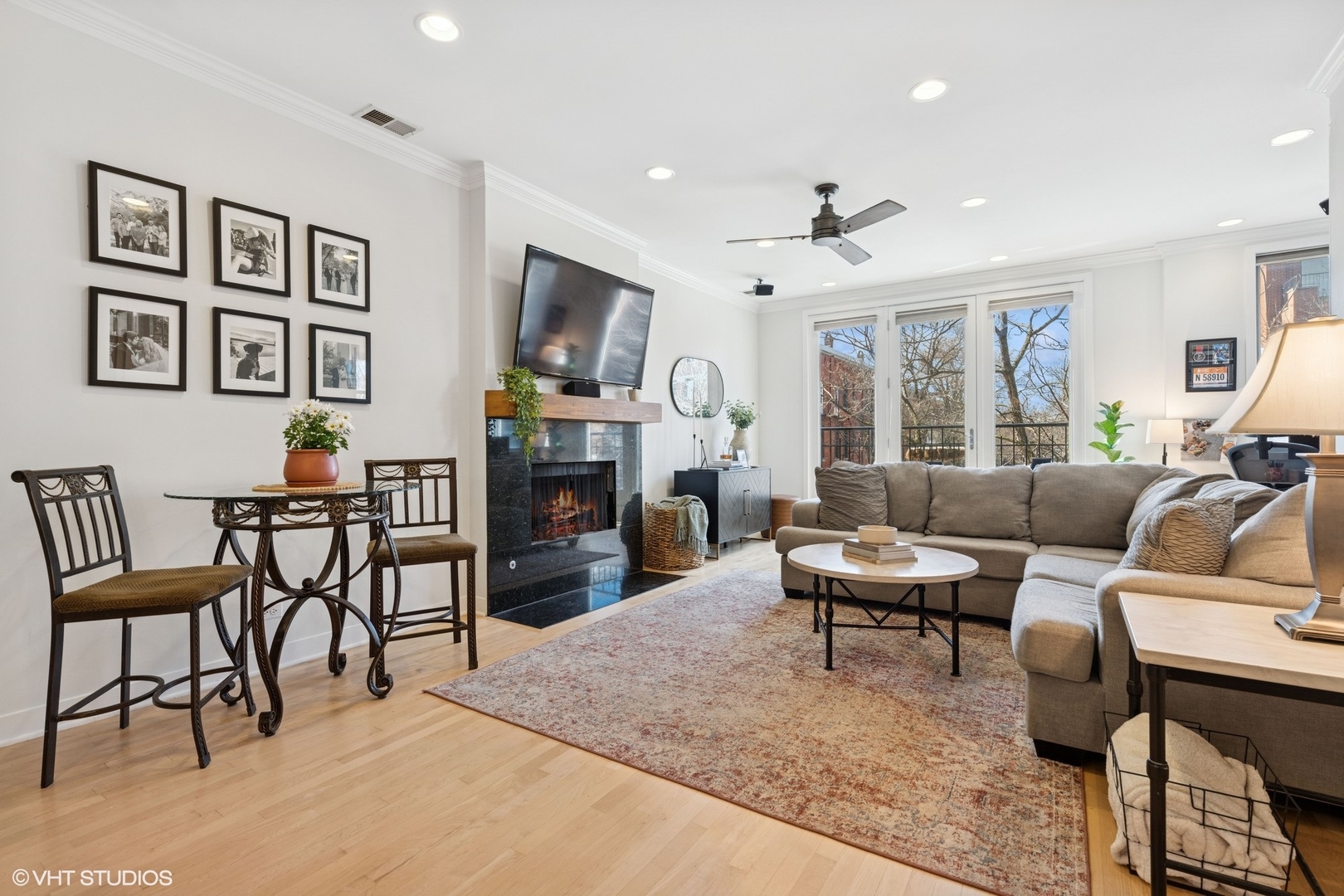 865 N Wood Street Unit: 2