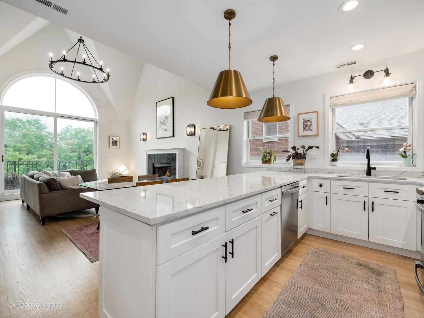 2026 W Pierce Avenue Unit: 7