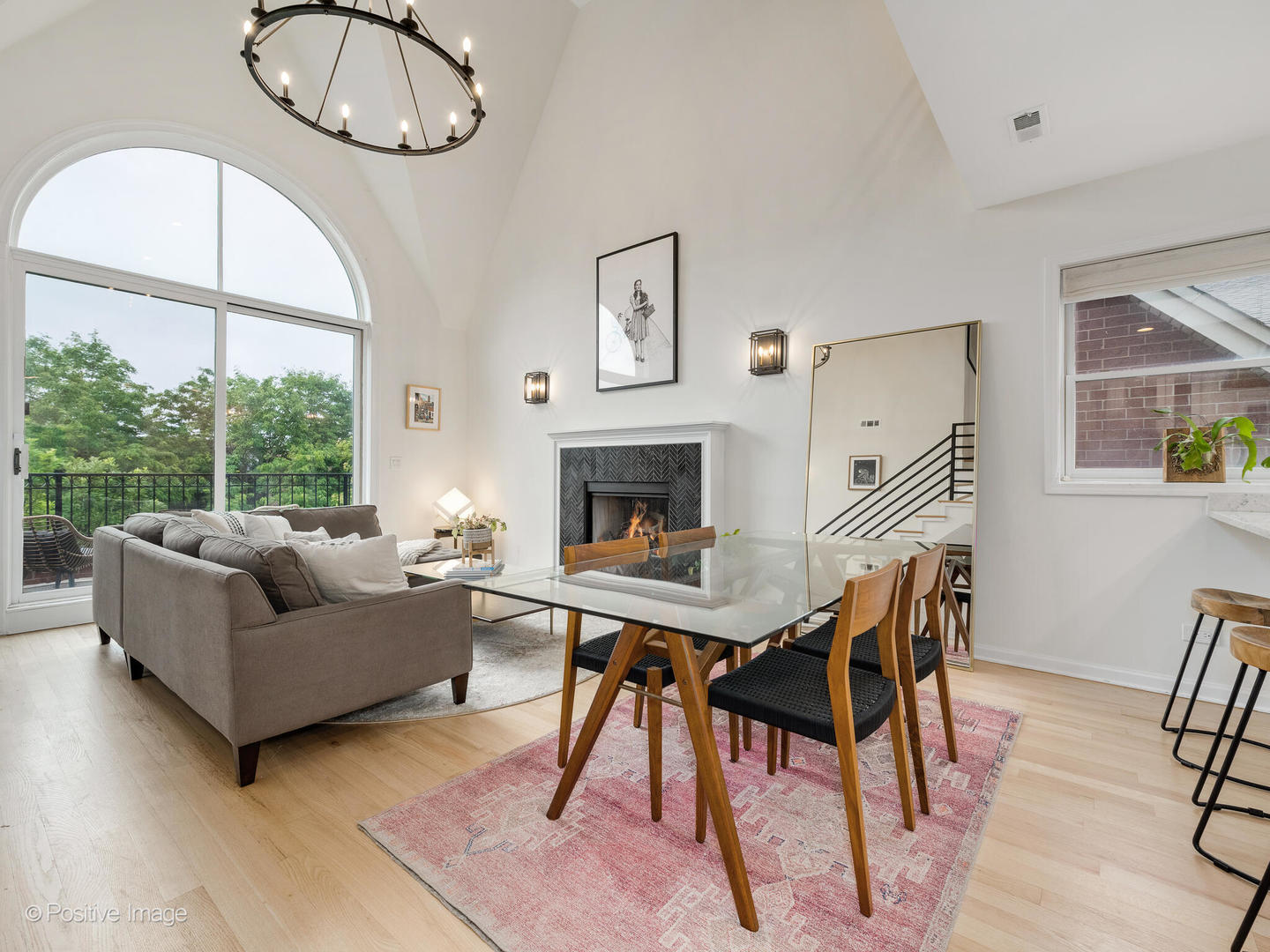 2026 W Pierce Avenue Unit: 7