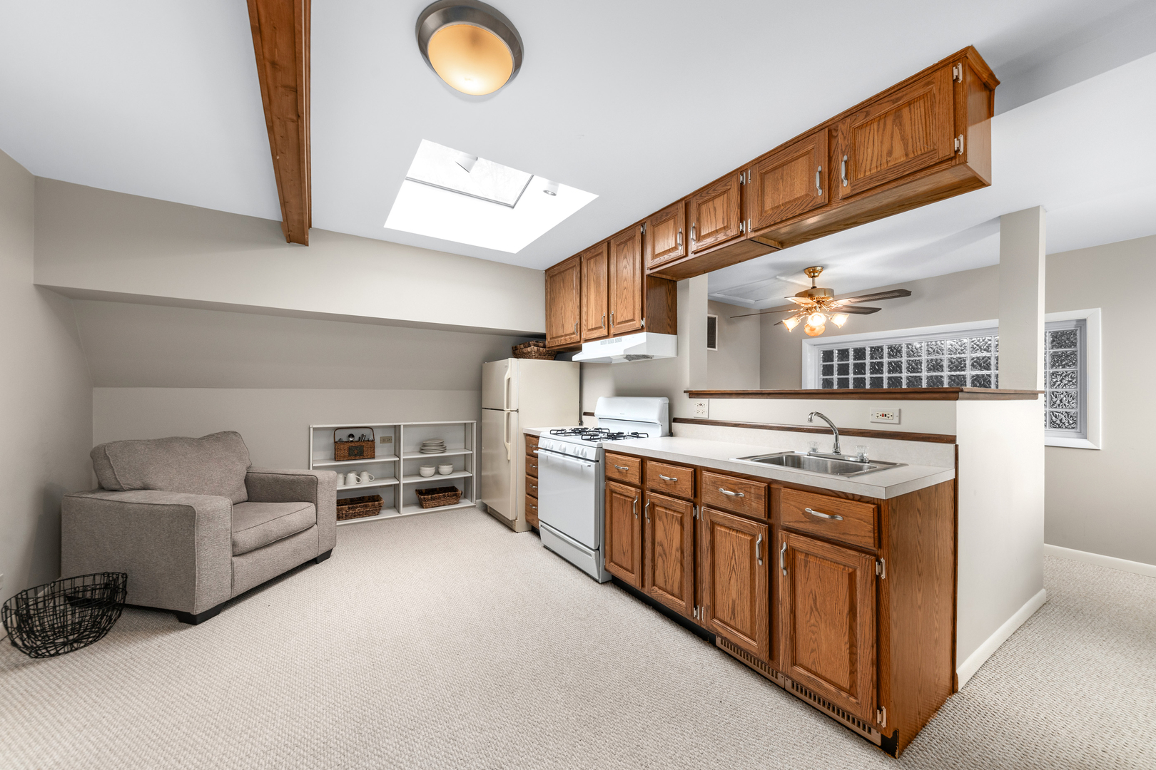 9S141 Meadowlark Lane