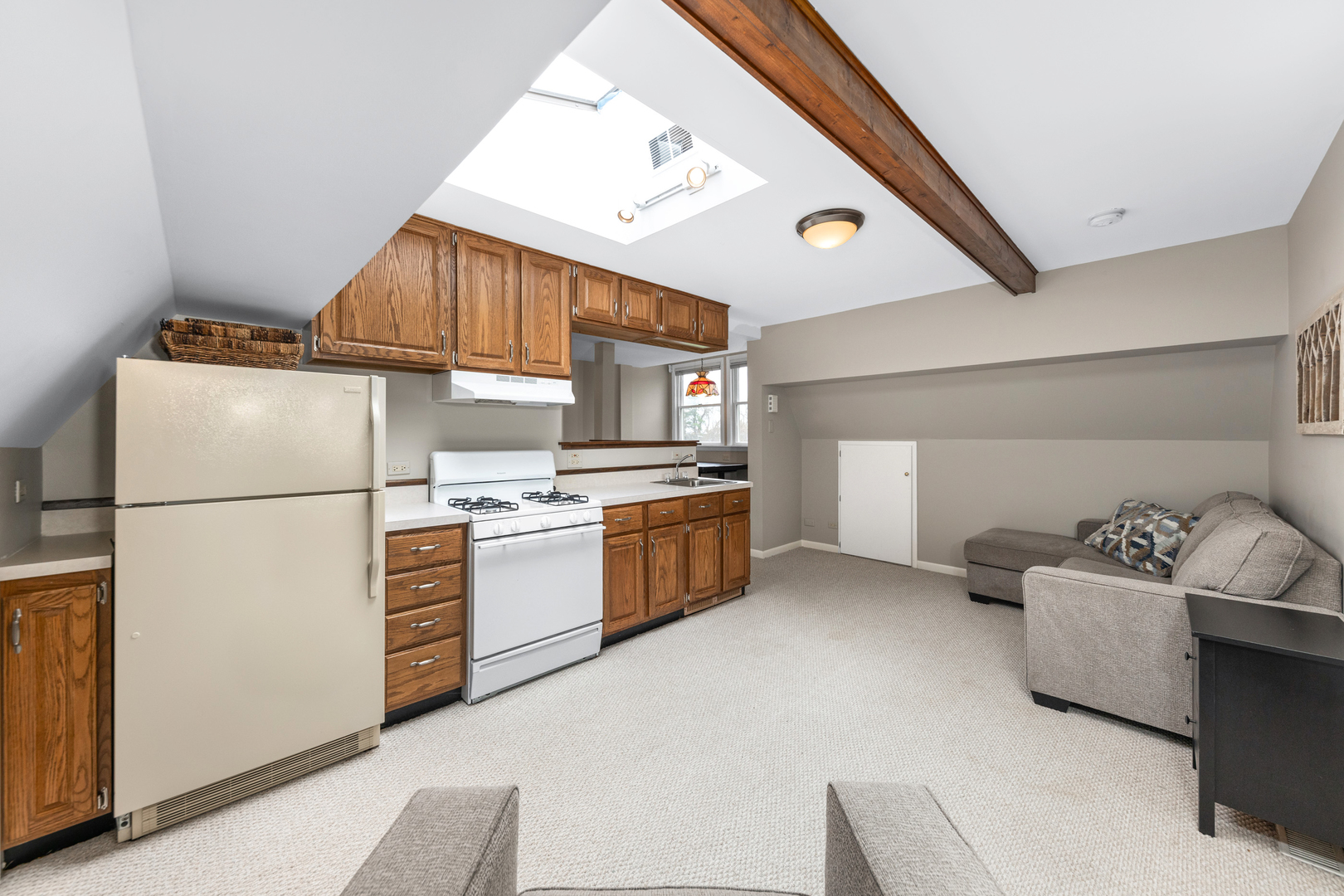 9S141 Meadowlark Lane