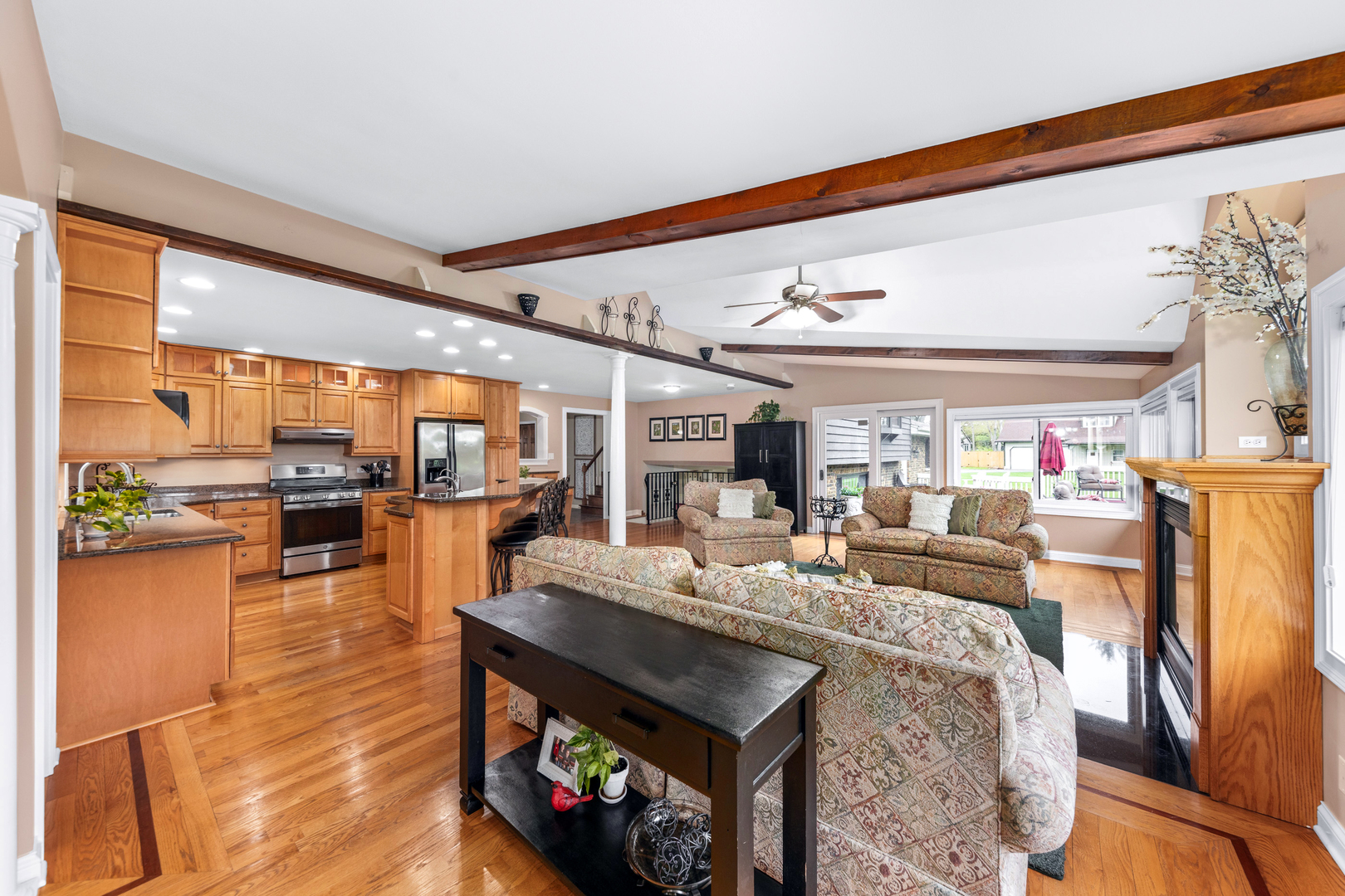 9S141 Meadowlark Lane