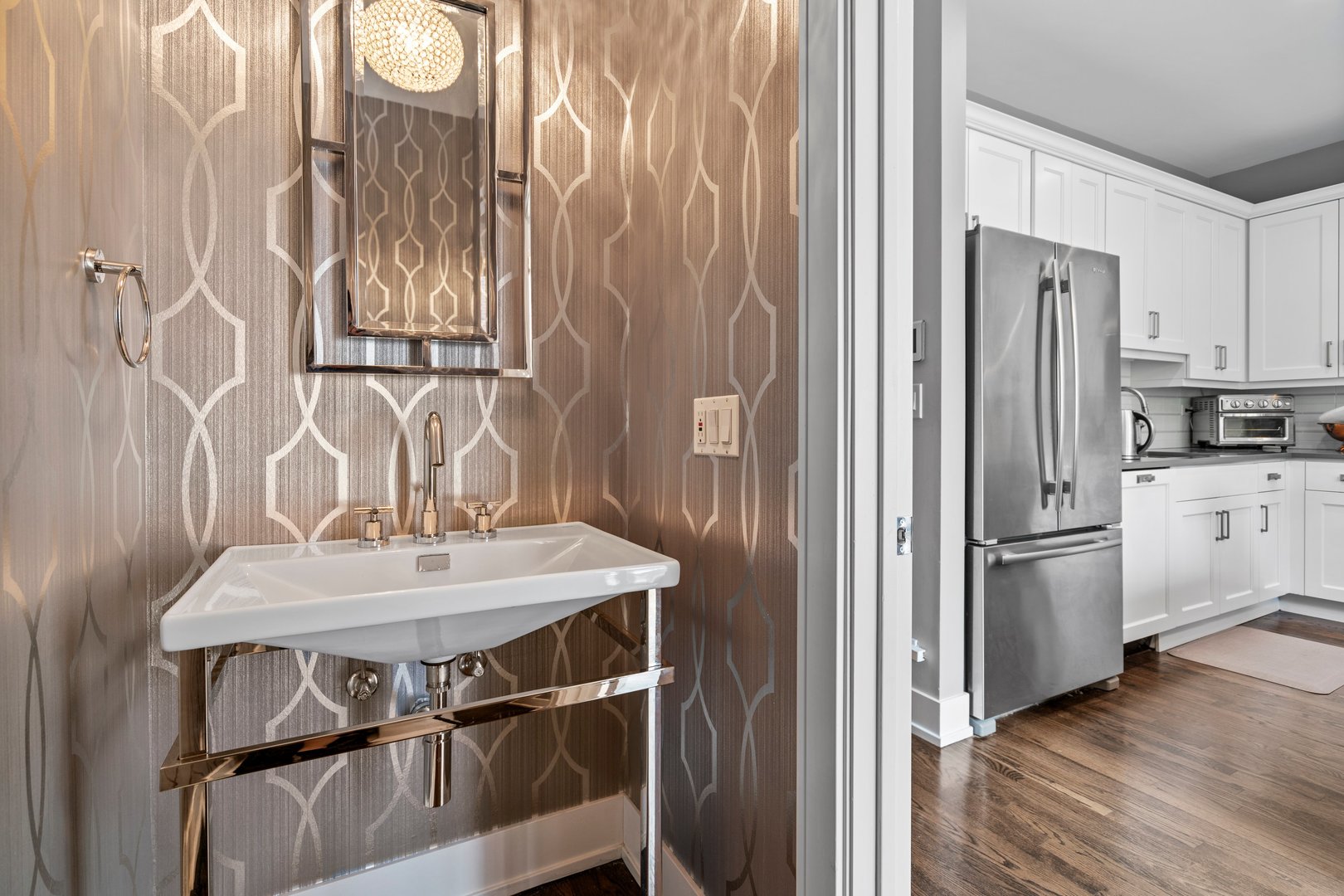 1429 S Prairie Avenue