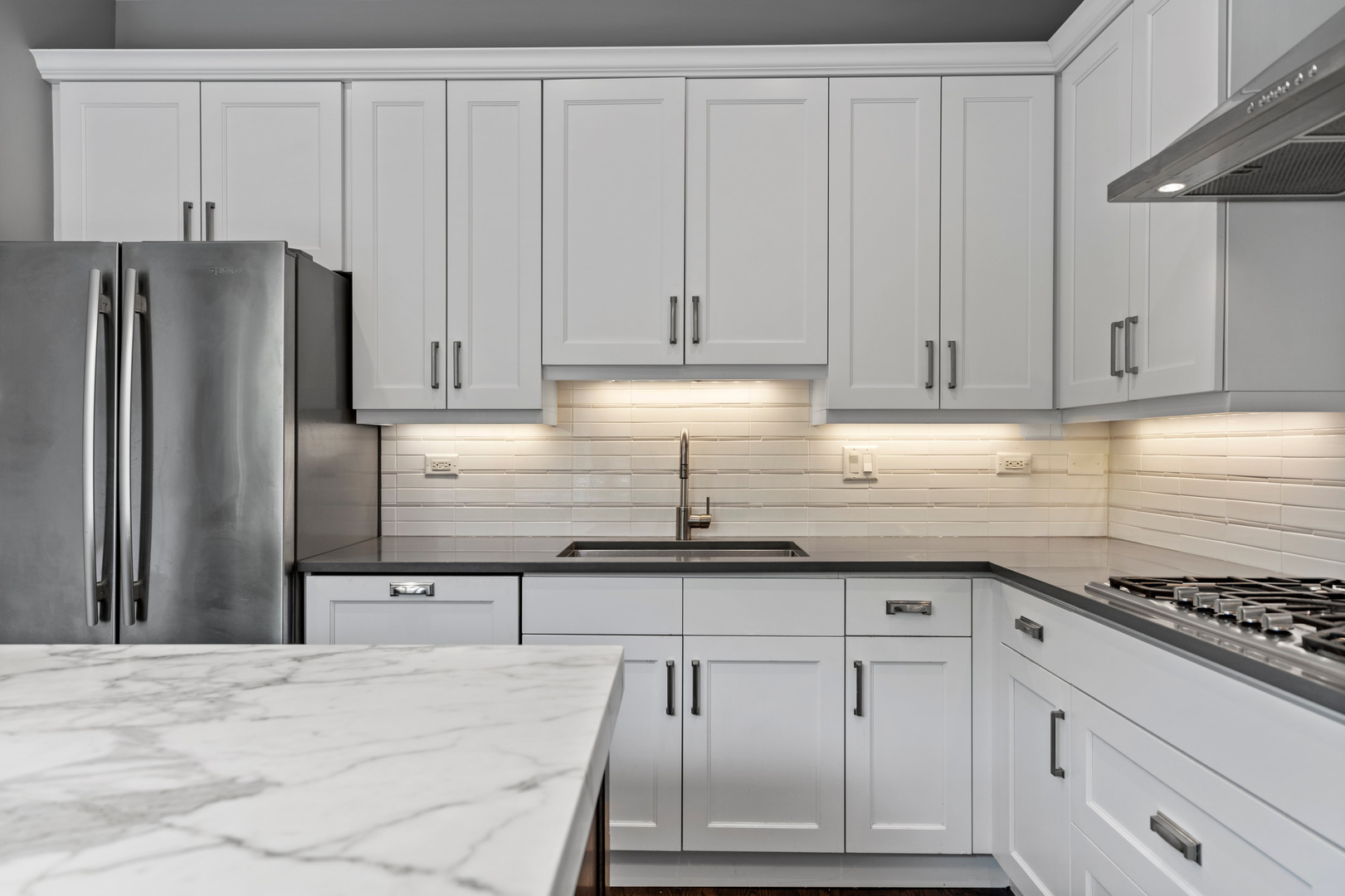 1429 S Prairie Avenue