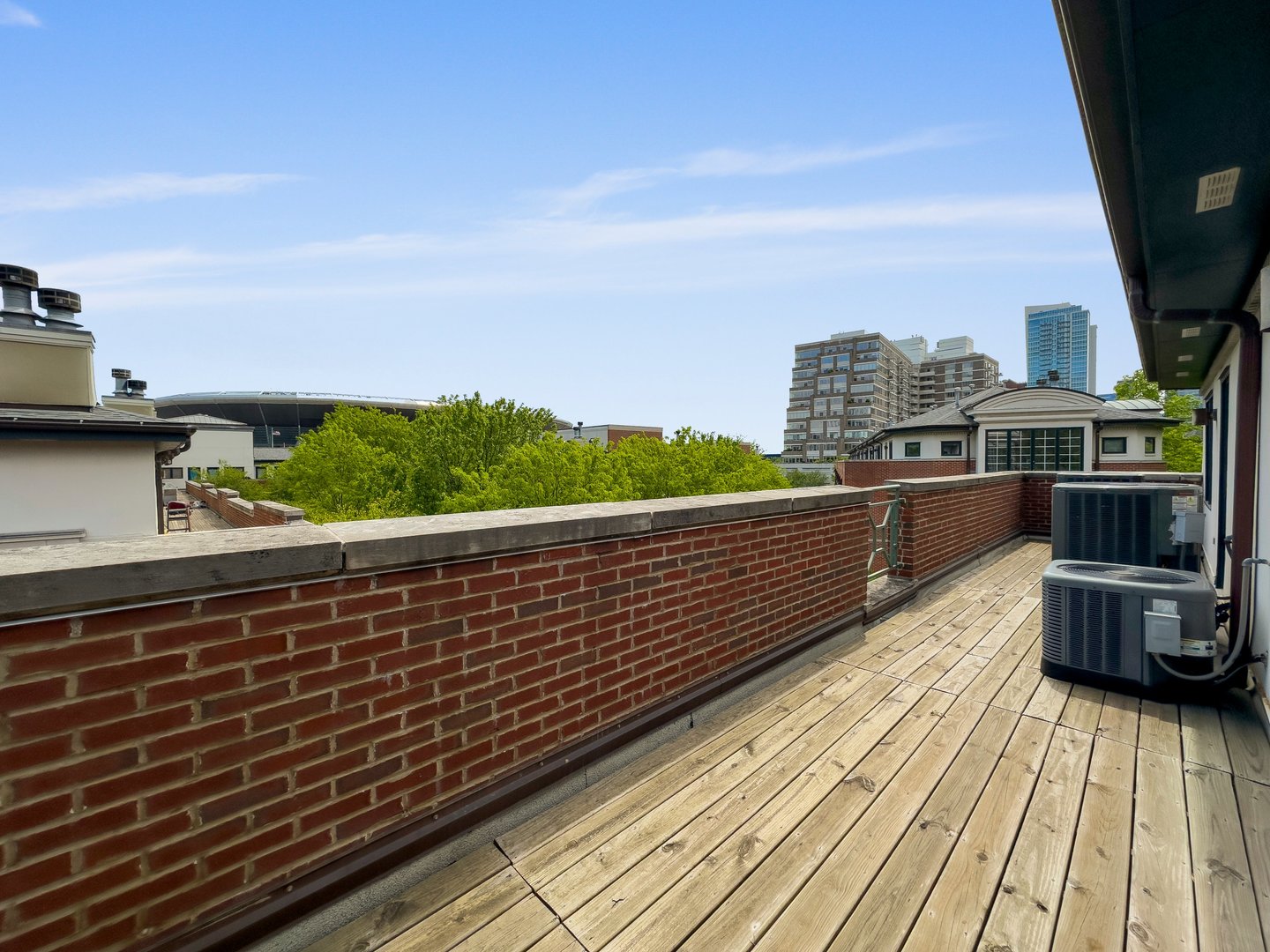 1429 S Prairie Avenue