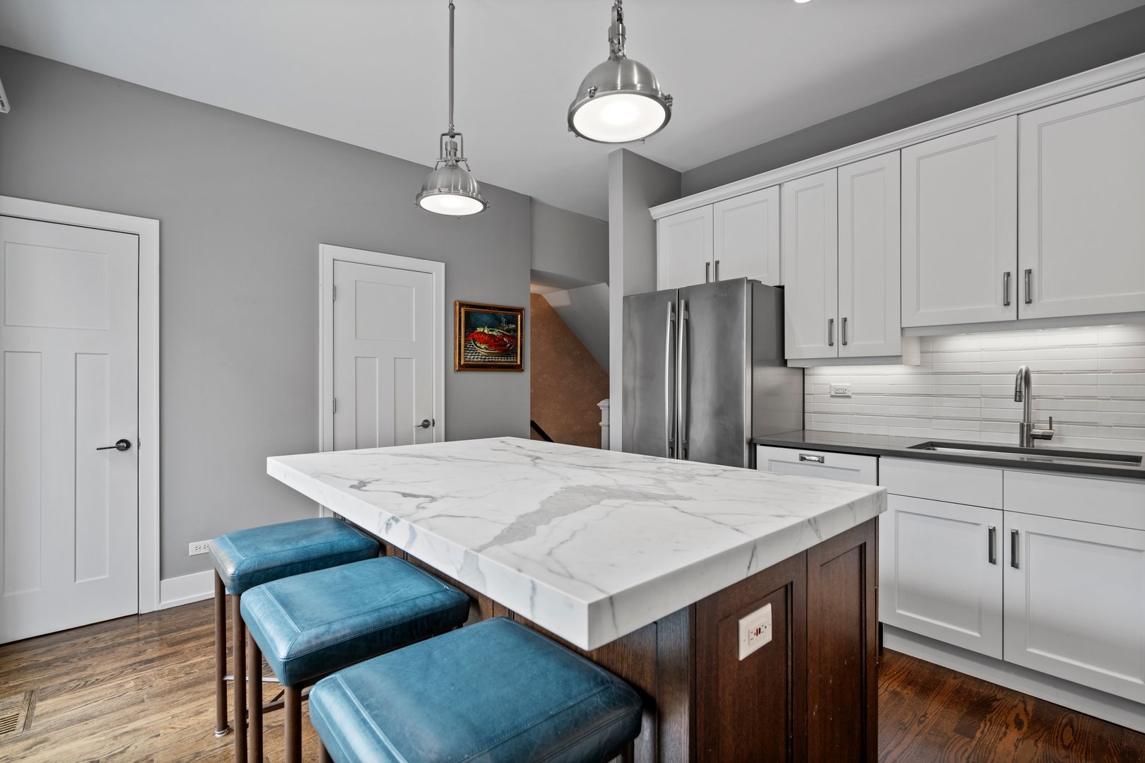 1429 S Prairie Avenue