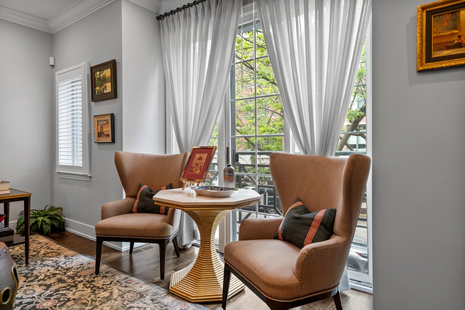 1429 S Prairie Avenue