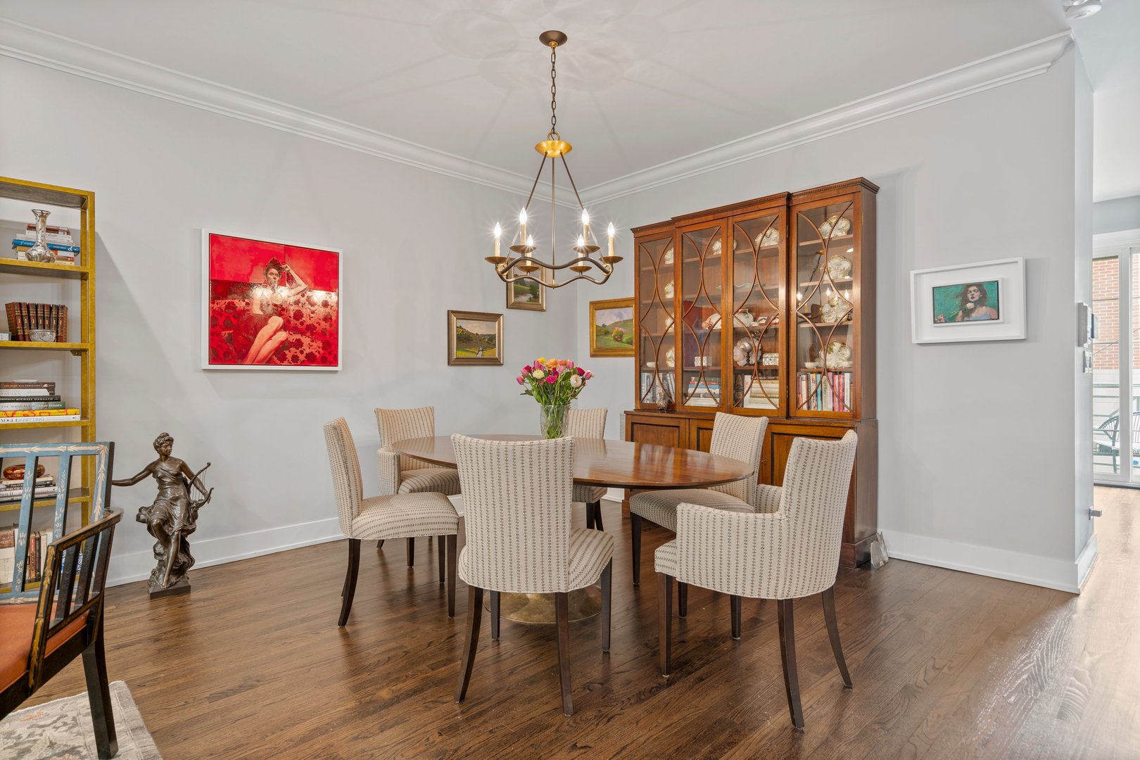 1429 S Prairie Avenue