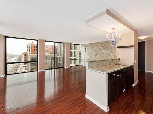 345 W Fullerton Parkway W Unit: 604