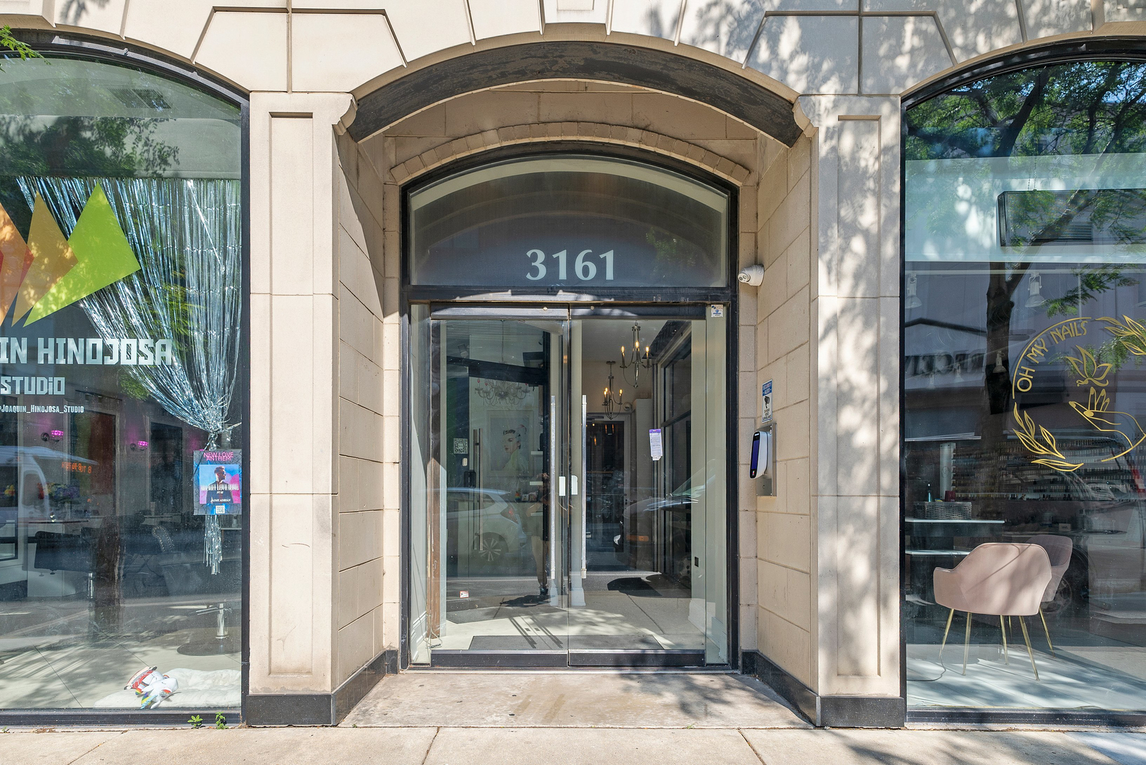 3161 N Halsted Street Unit: 401