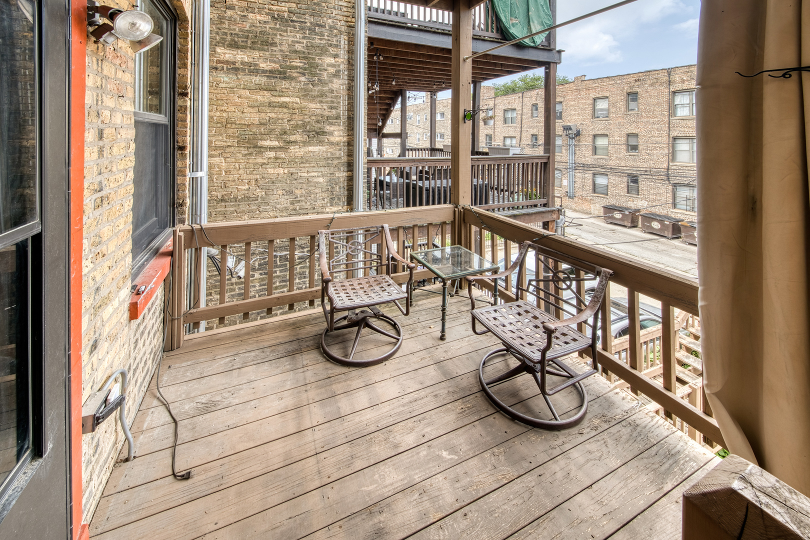 902 W Newport Avenue Unit: 2