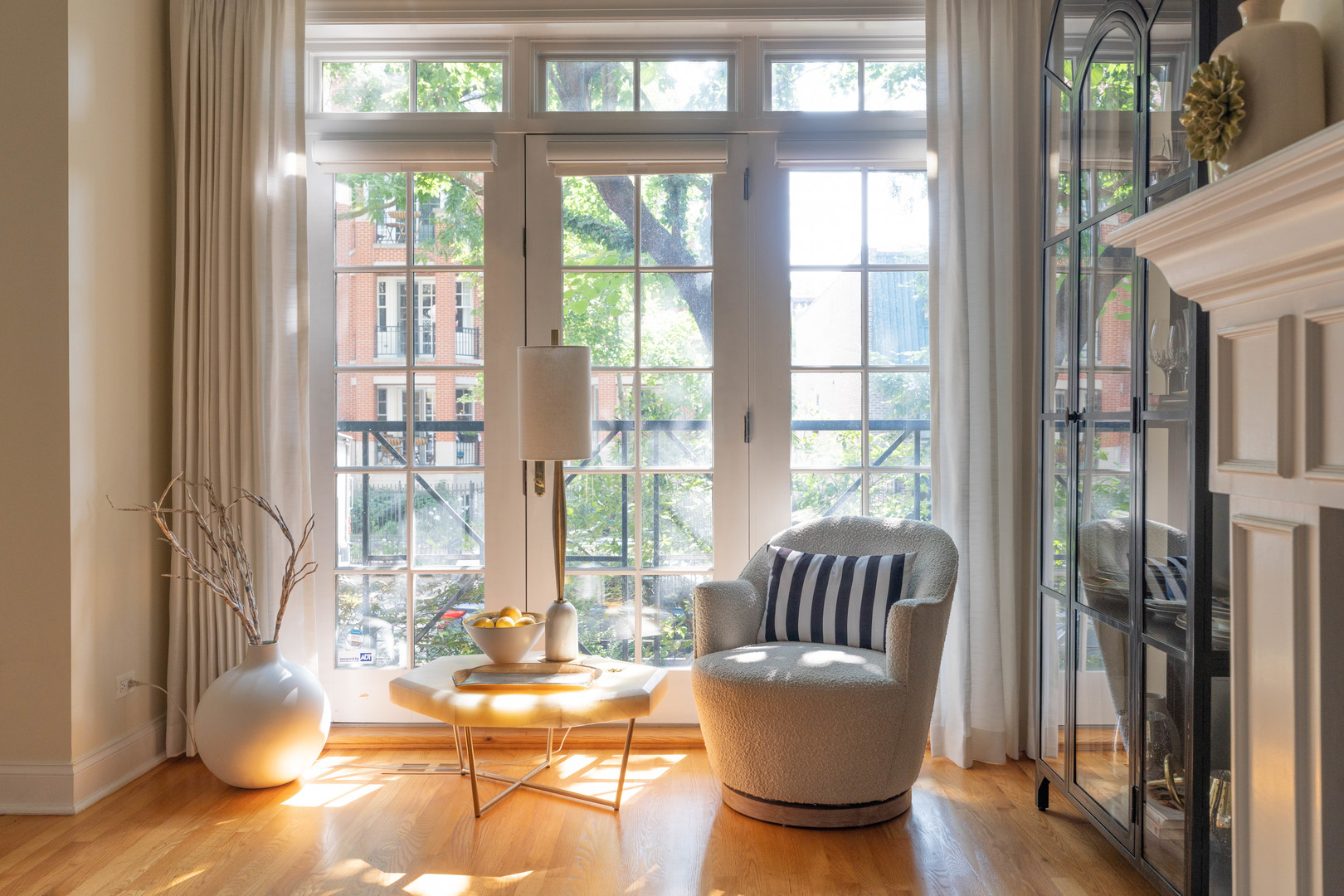 1724 N Mohawk Street Unit: 1