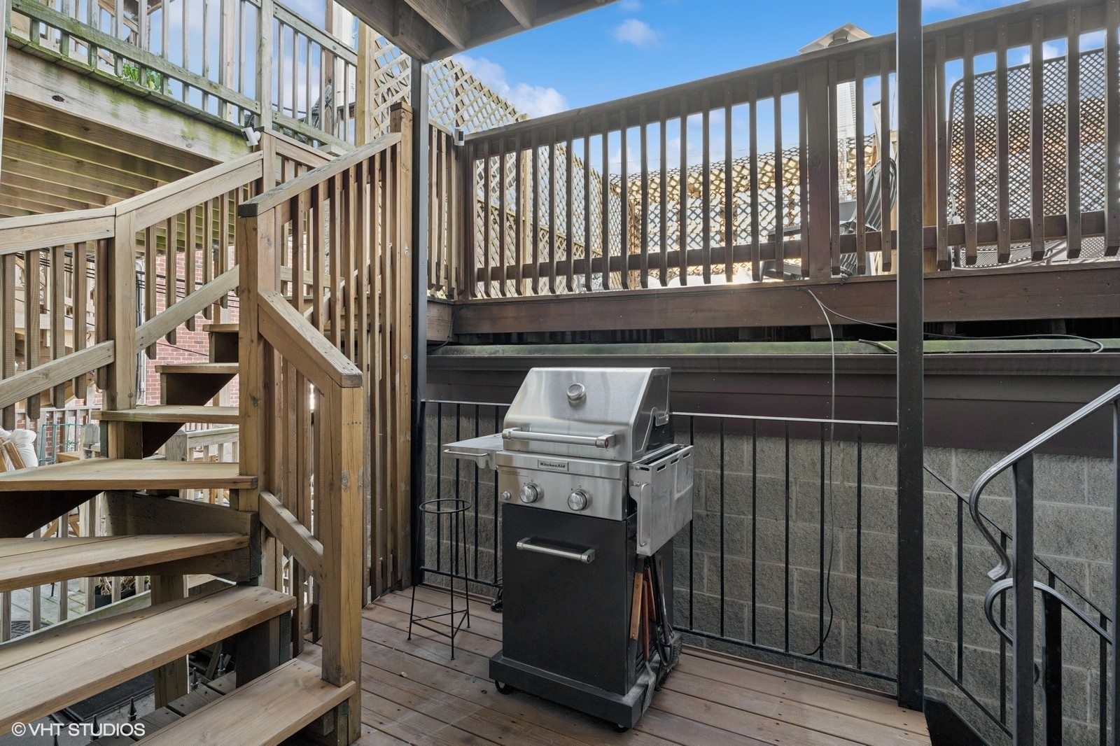 1724 N Mohawk Street Unit: 1
