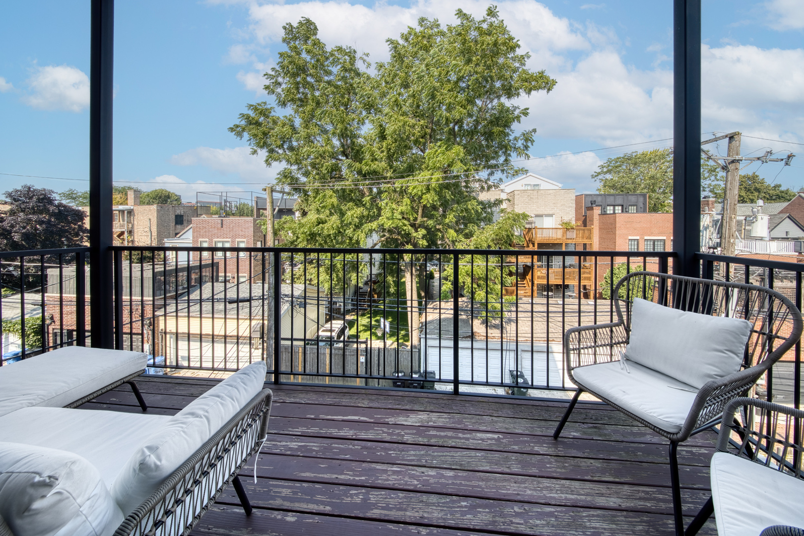 2626 N HALSTED Street Unit: 3