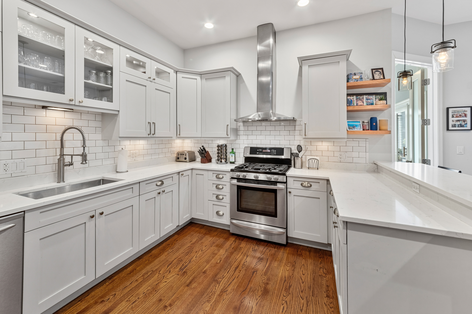 2626 N HALSTED Street Unit: 3
