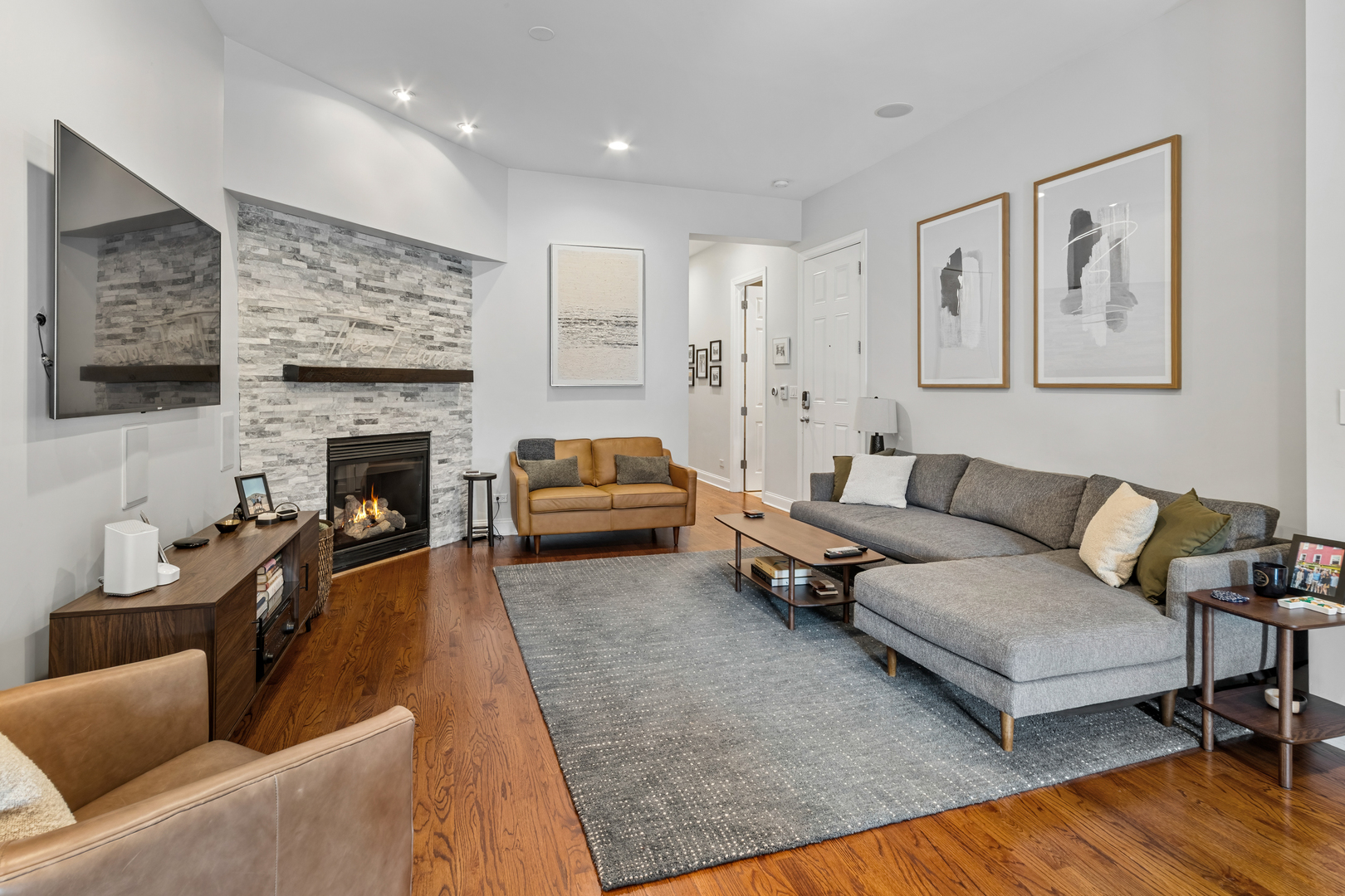 2626 N HALSTED Street Unit: 3