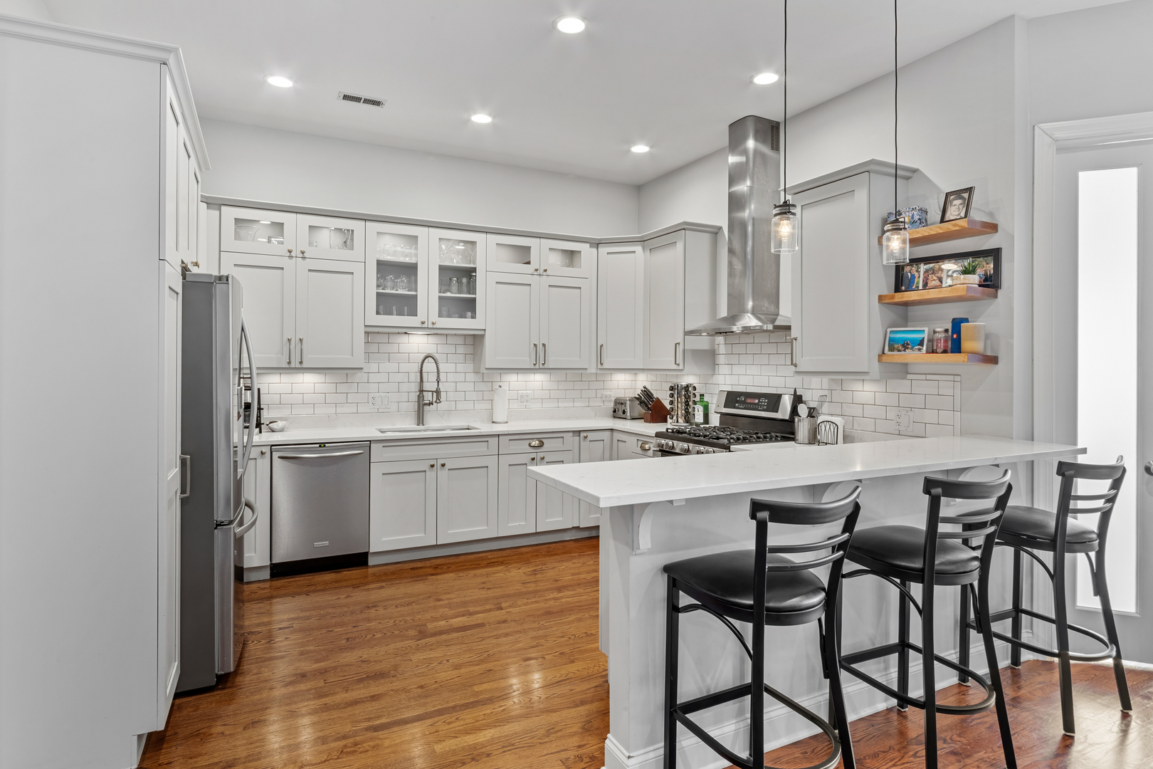 2626 N HALSTED Street Unit: 3