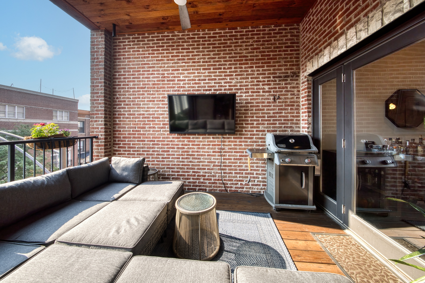 2626 N HALSTED Street Unit: 3