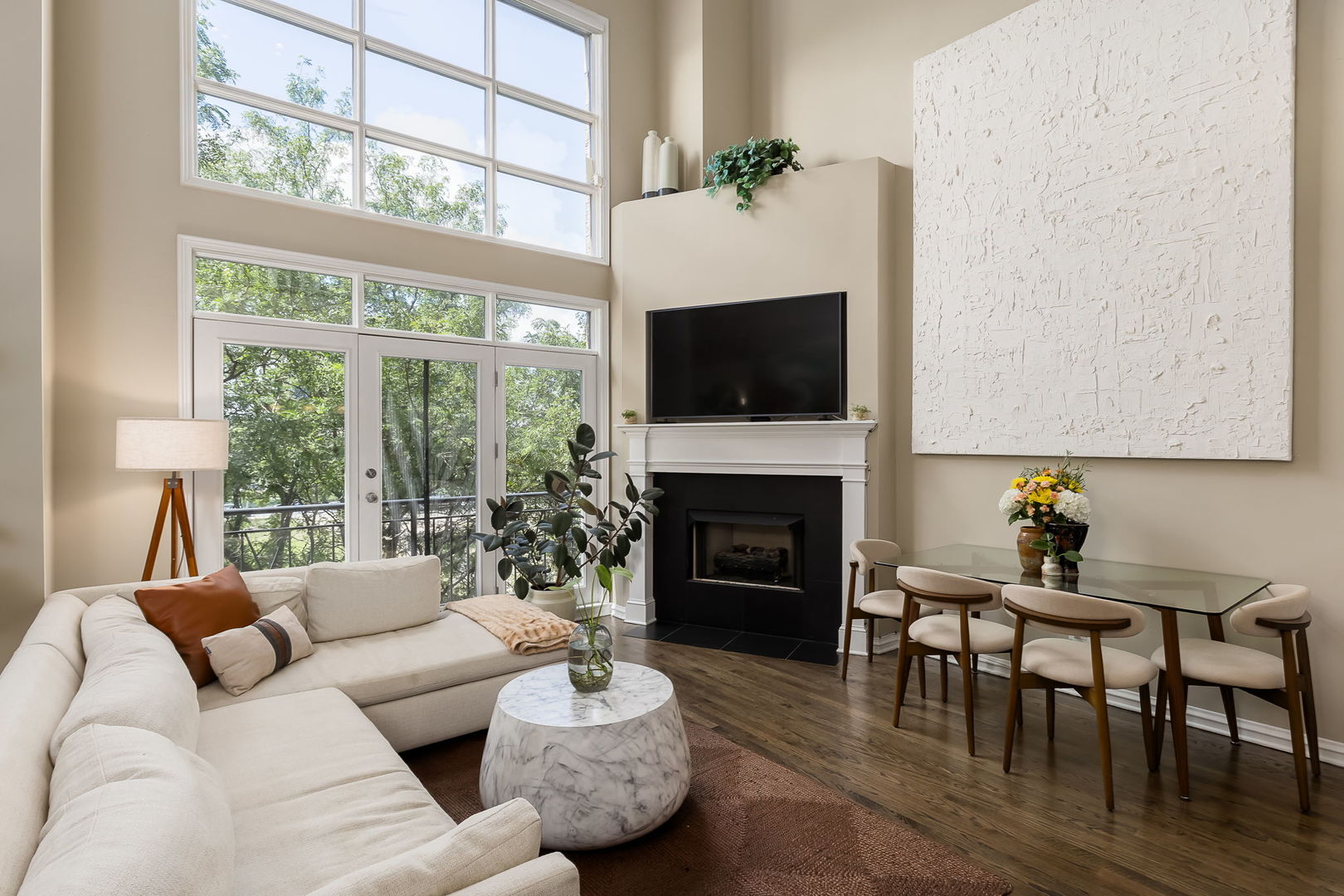 1343 N MOHAWK Street Unit: 3N
