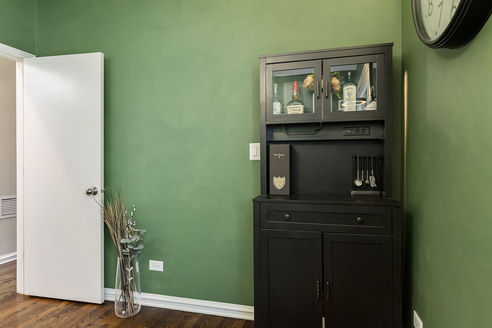 1343 N MOHAWK Street Unit: 3N