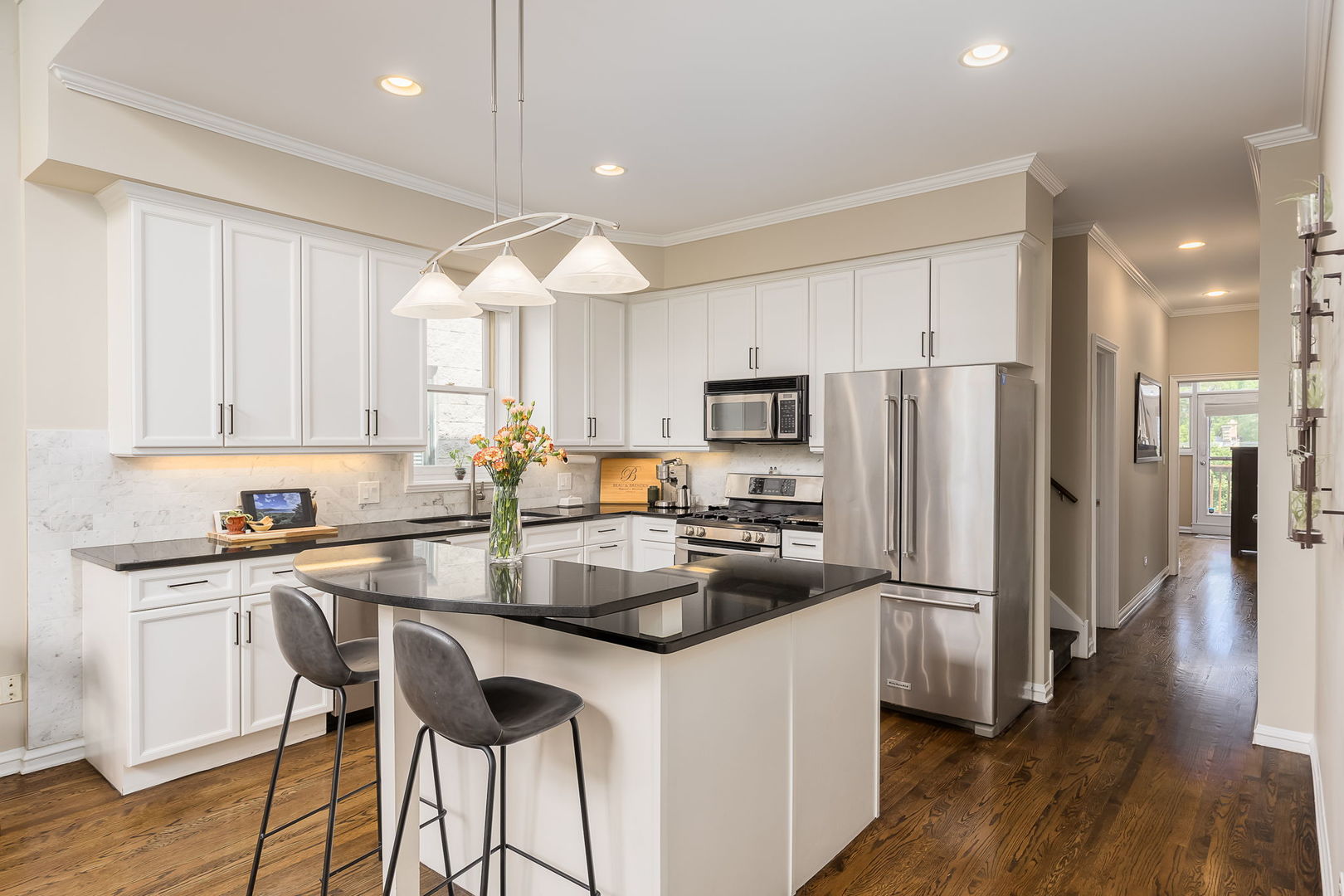 1343 N MOHAWK Street Unit: 3N
