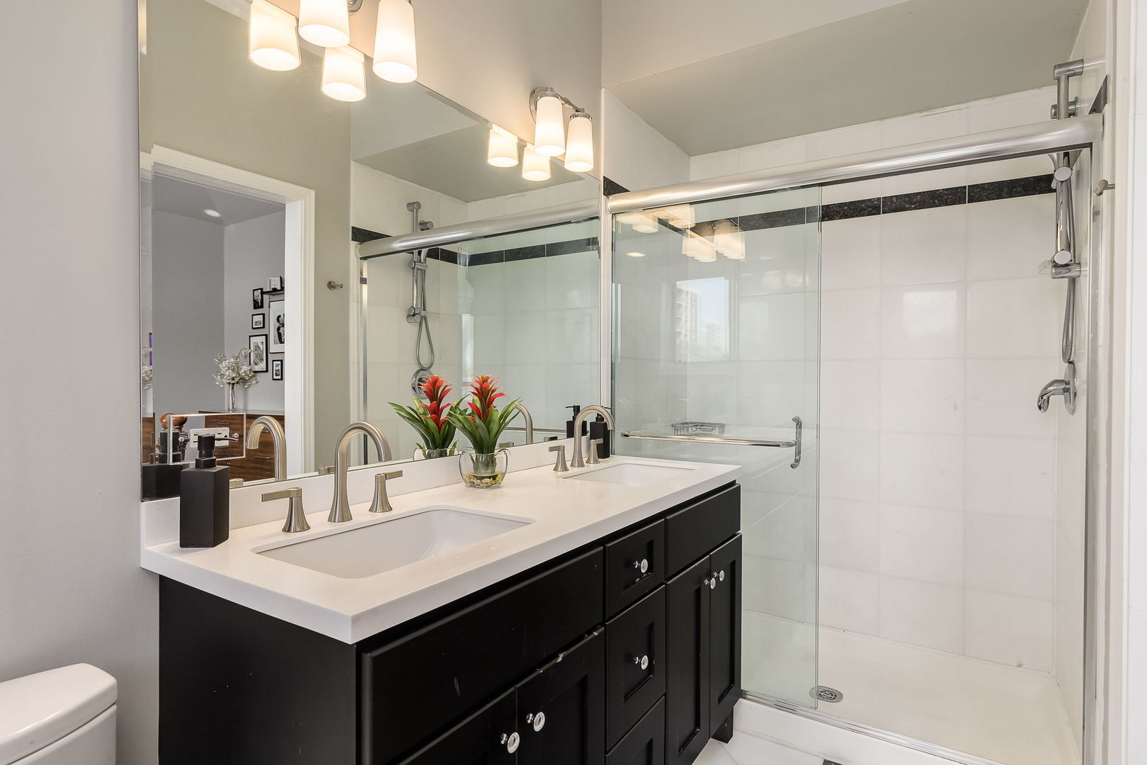 1343 N MOHAWK Street Unit: 3N