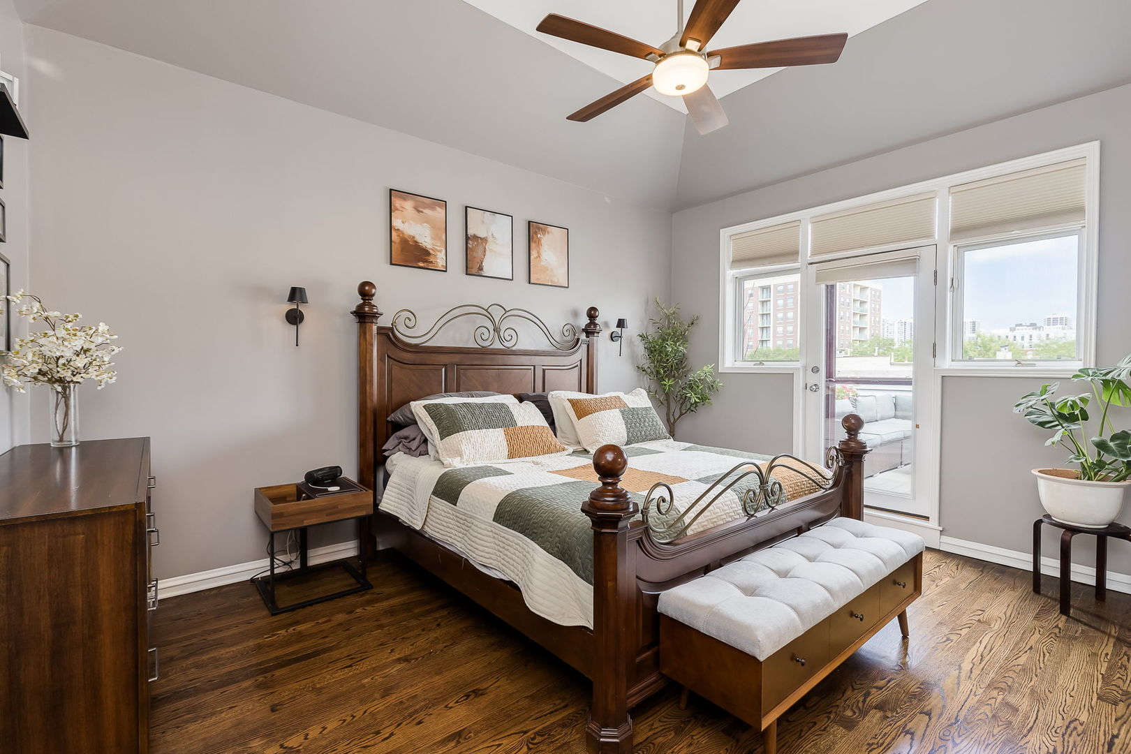 1343 N MOHAWK Street Unit: 3N