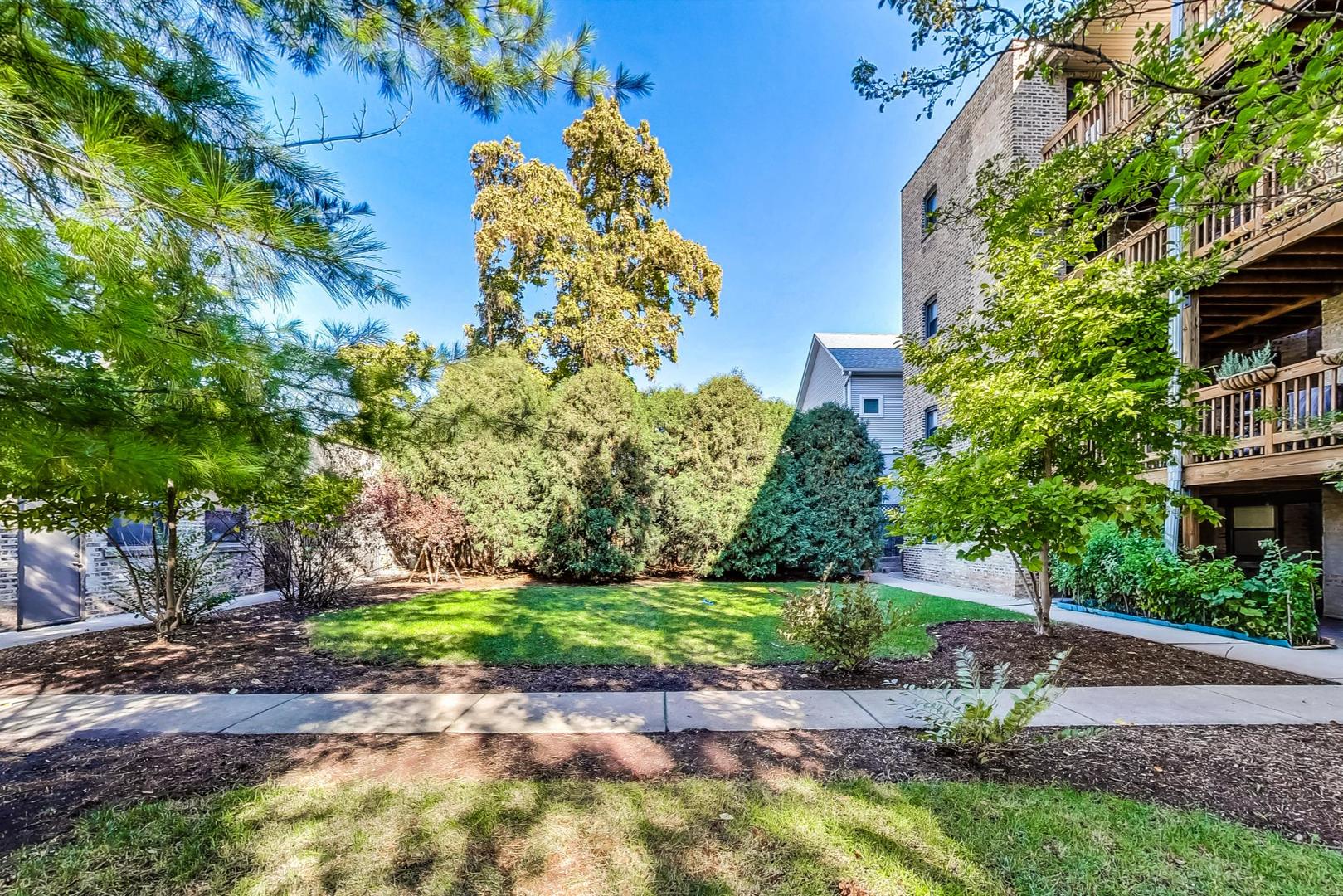 4818 N Hoyne Avenue Unit: 3