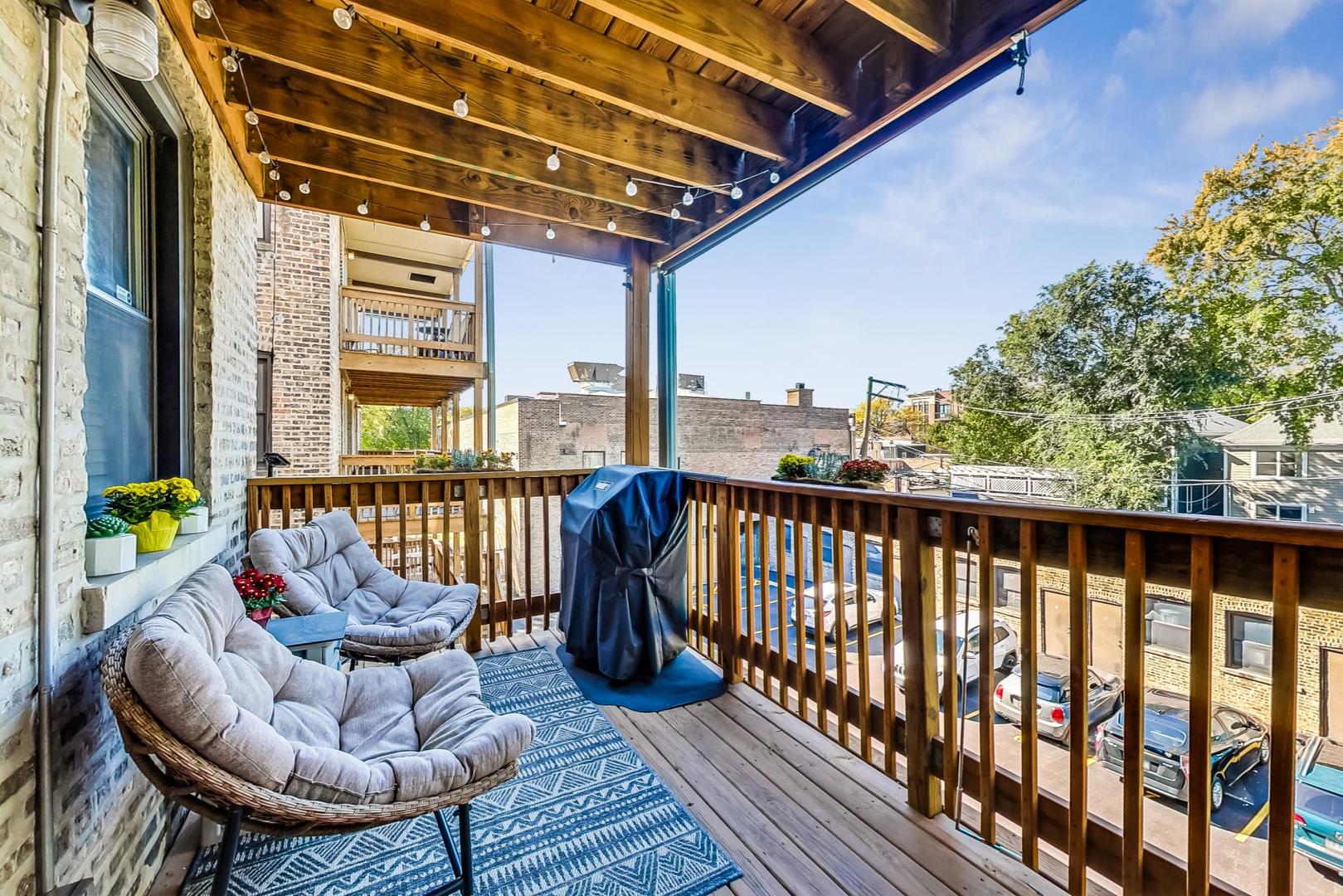 4818 N Hoyne Avenue Unit: 3