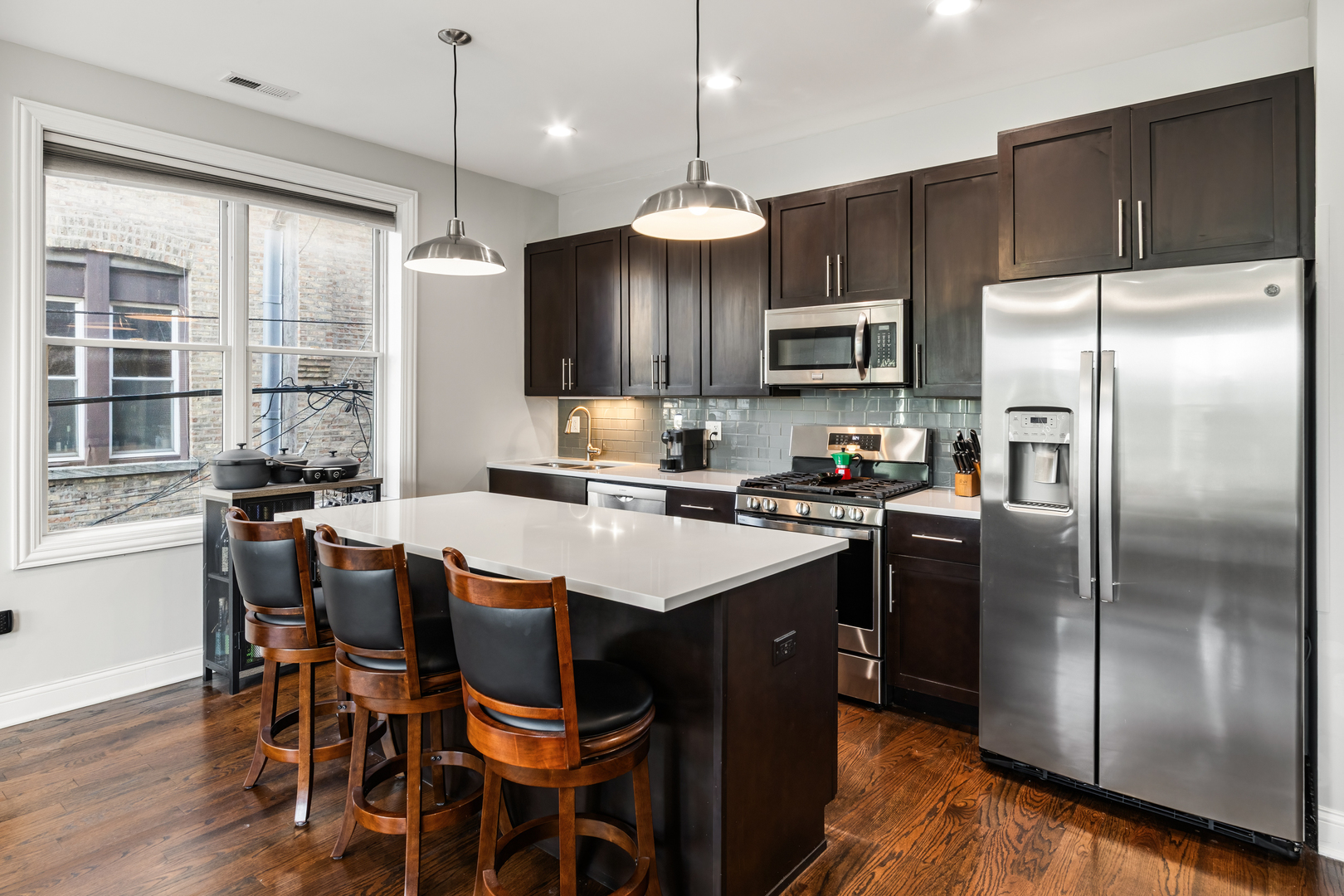 2605 W NORTH Avenue Unit: 2C
