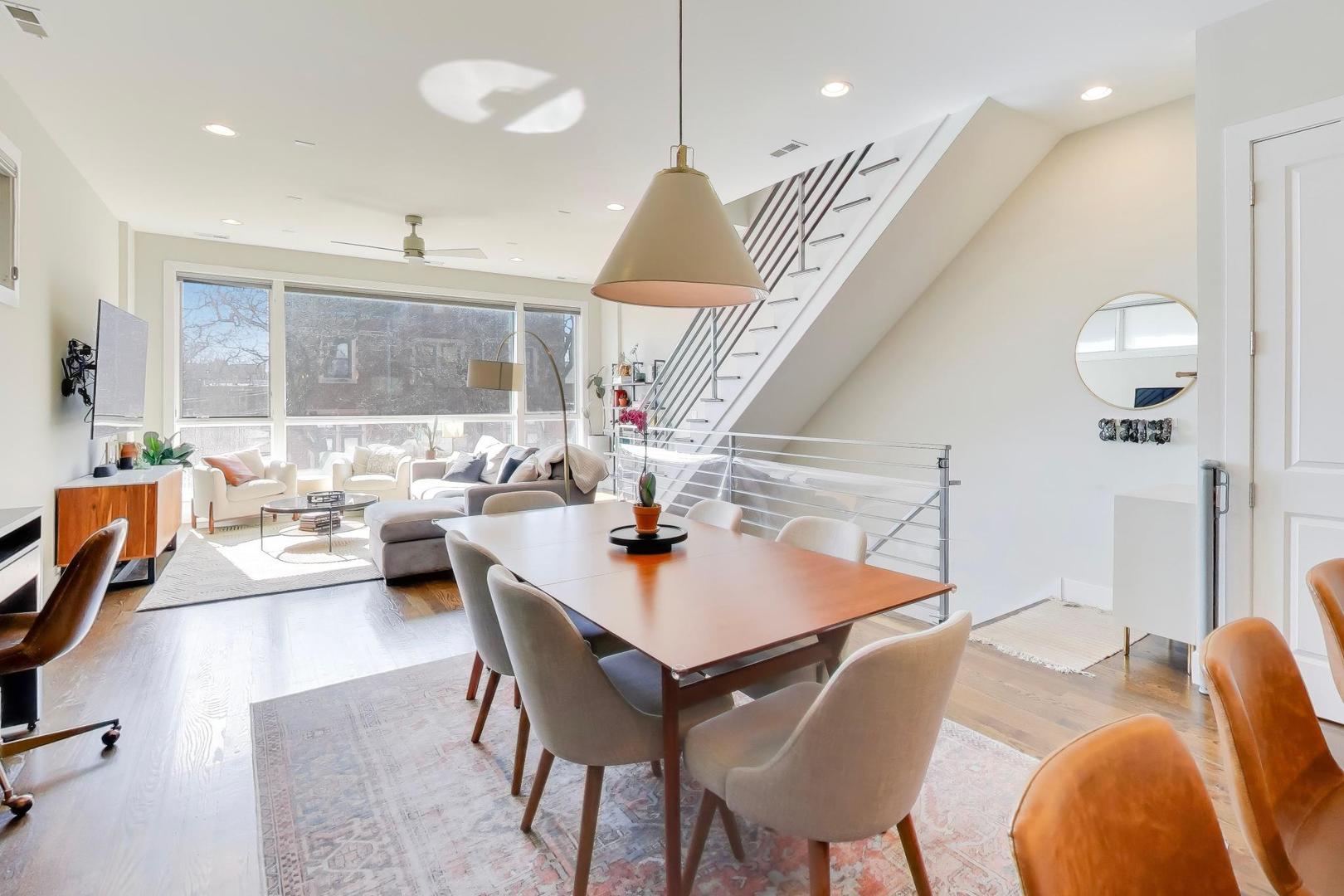 2910 W Palmer Street Unit: 2