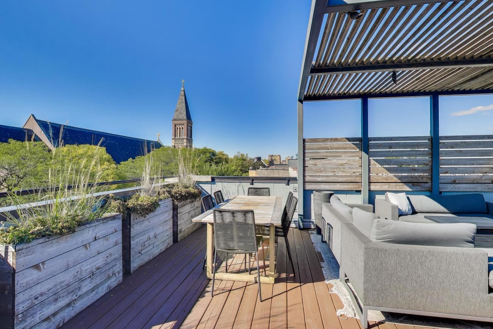 2910 W Palmer Street Unit: 2