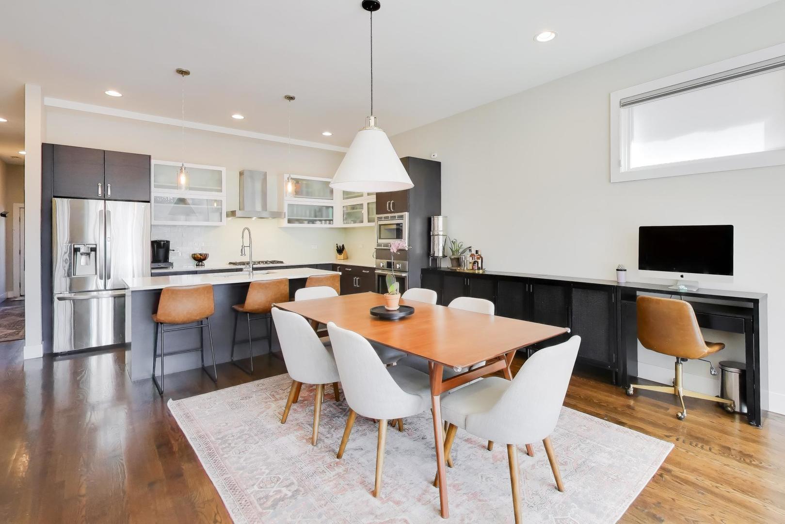 2910 W Palmer Street Unit: 2