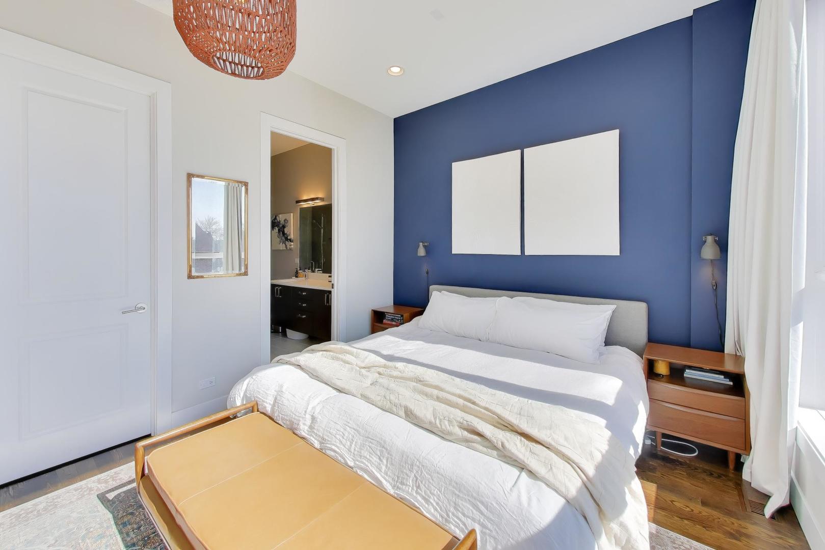 2910 W Palmer Street Unit: 2