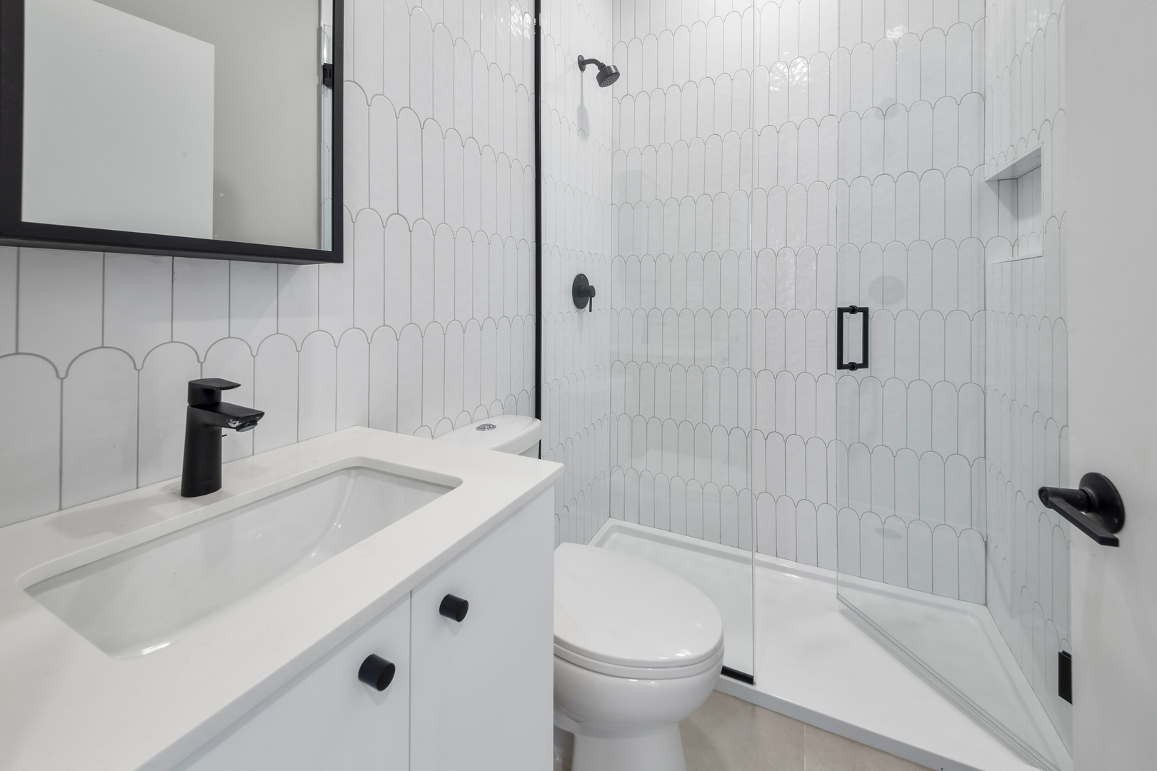 3520 W Shakespeare Avenue Unit: 2