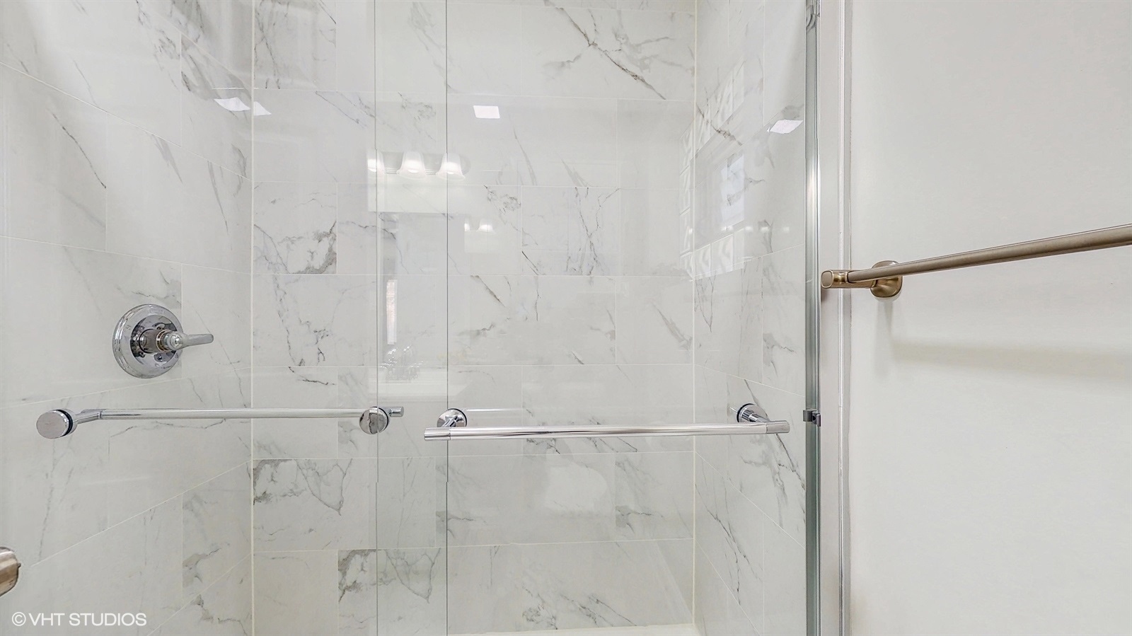 2701 S Hillock Avenue