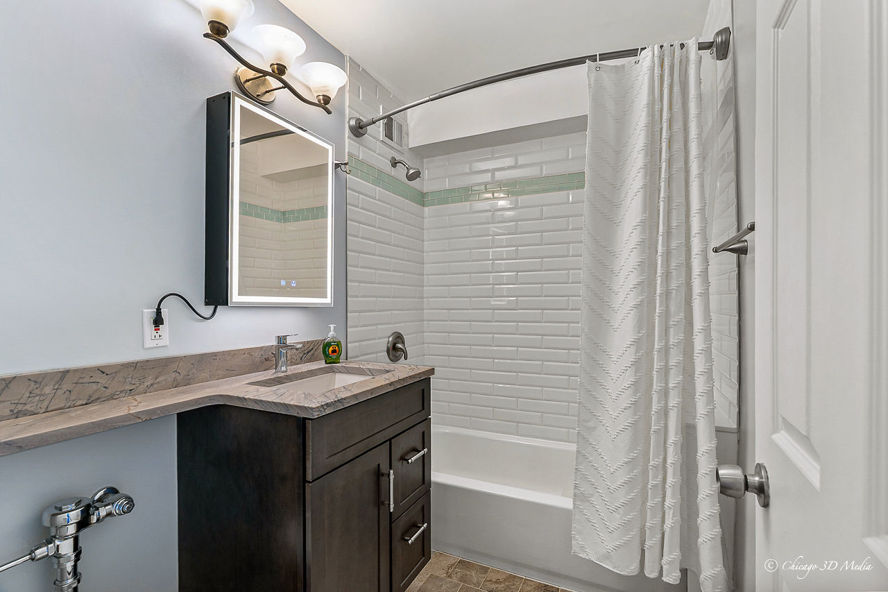 6118 N Sheridan Road Unit: 608