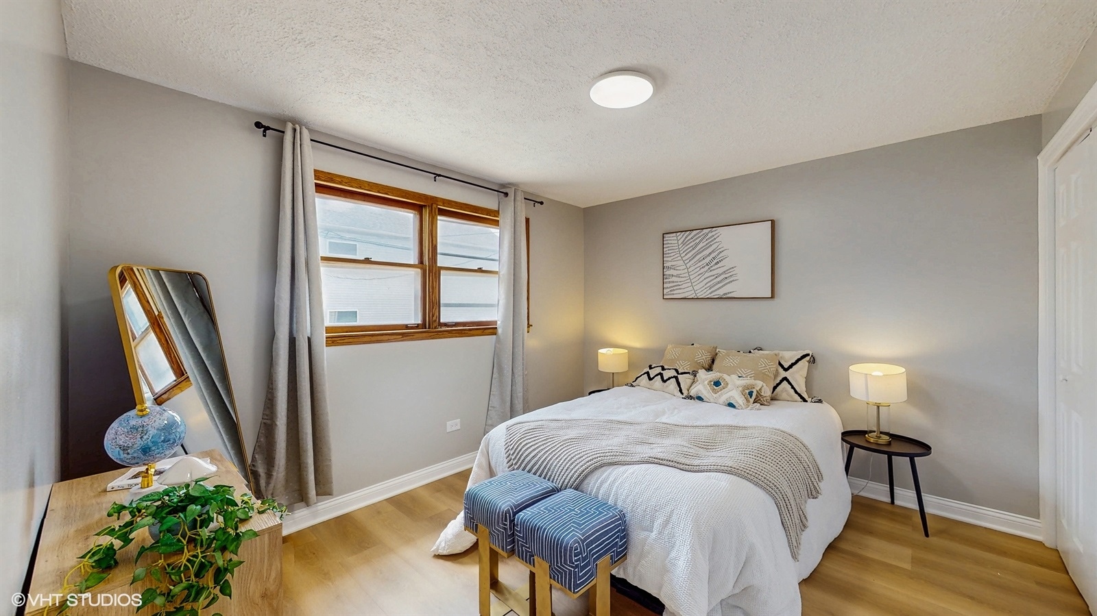 2701 S Hillock Avenue