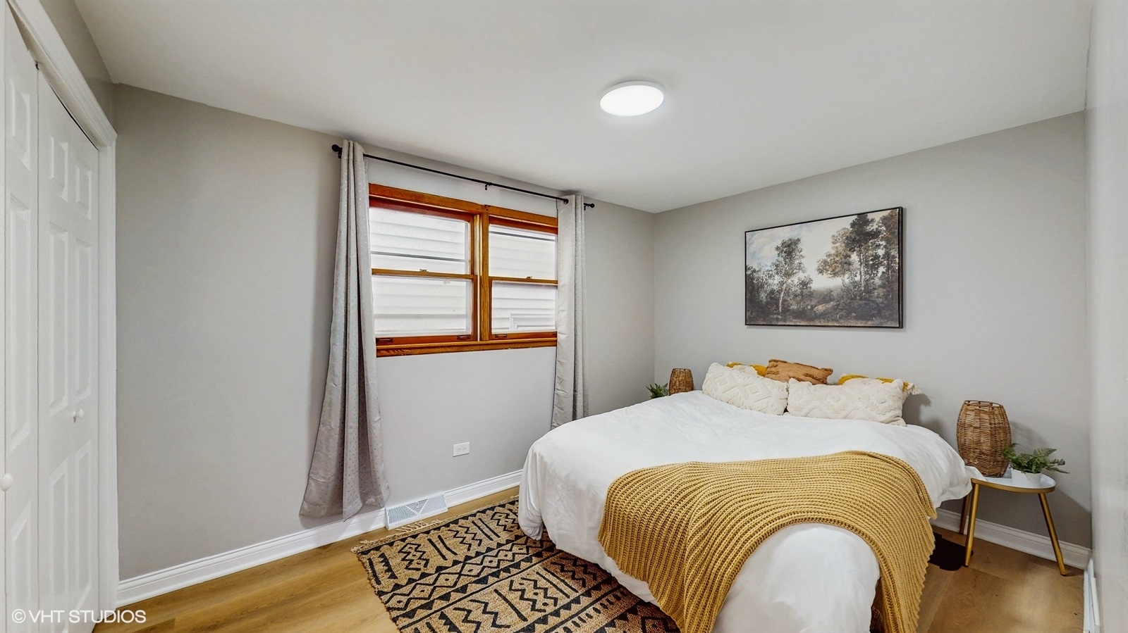 2701 S Hillock Avenue