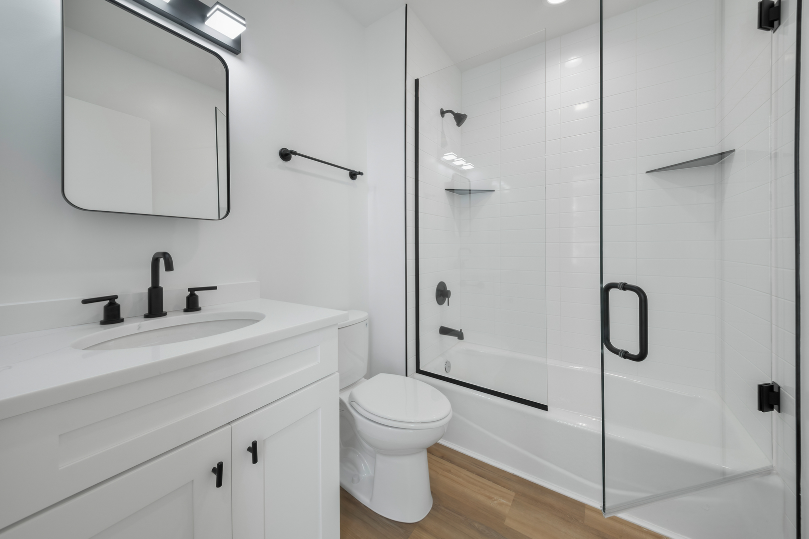 824 N Maplewood Avenue Unit: 2