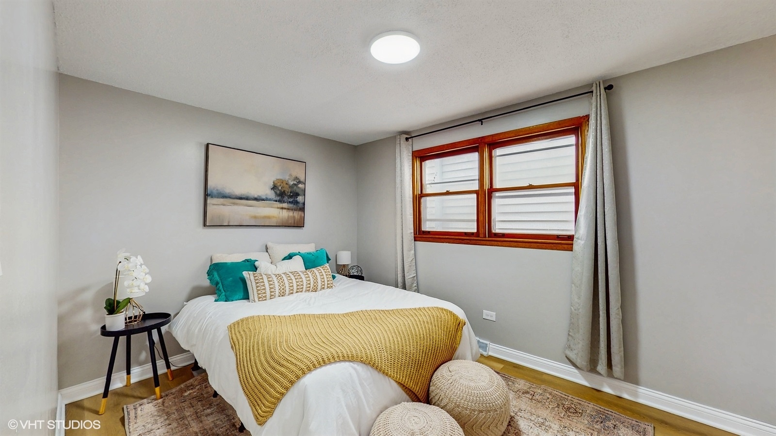 2701 S Hillock Avenue