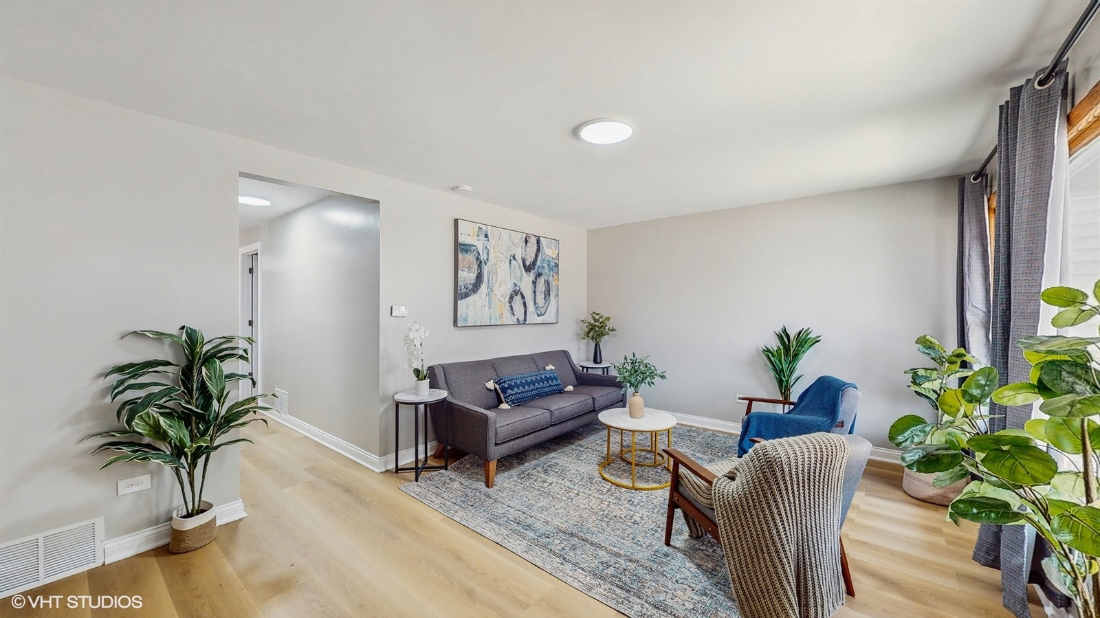 2701 S Hillock Avenue