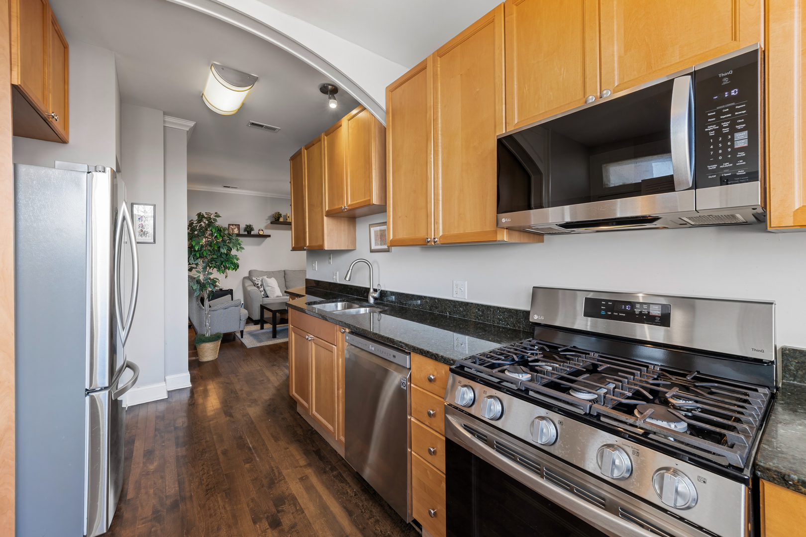 3406 N Bell Avenue Unit: 3