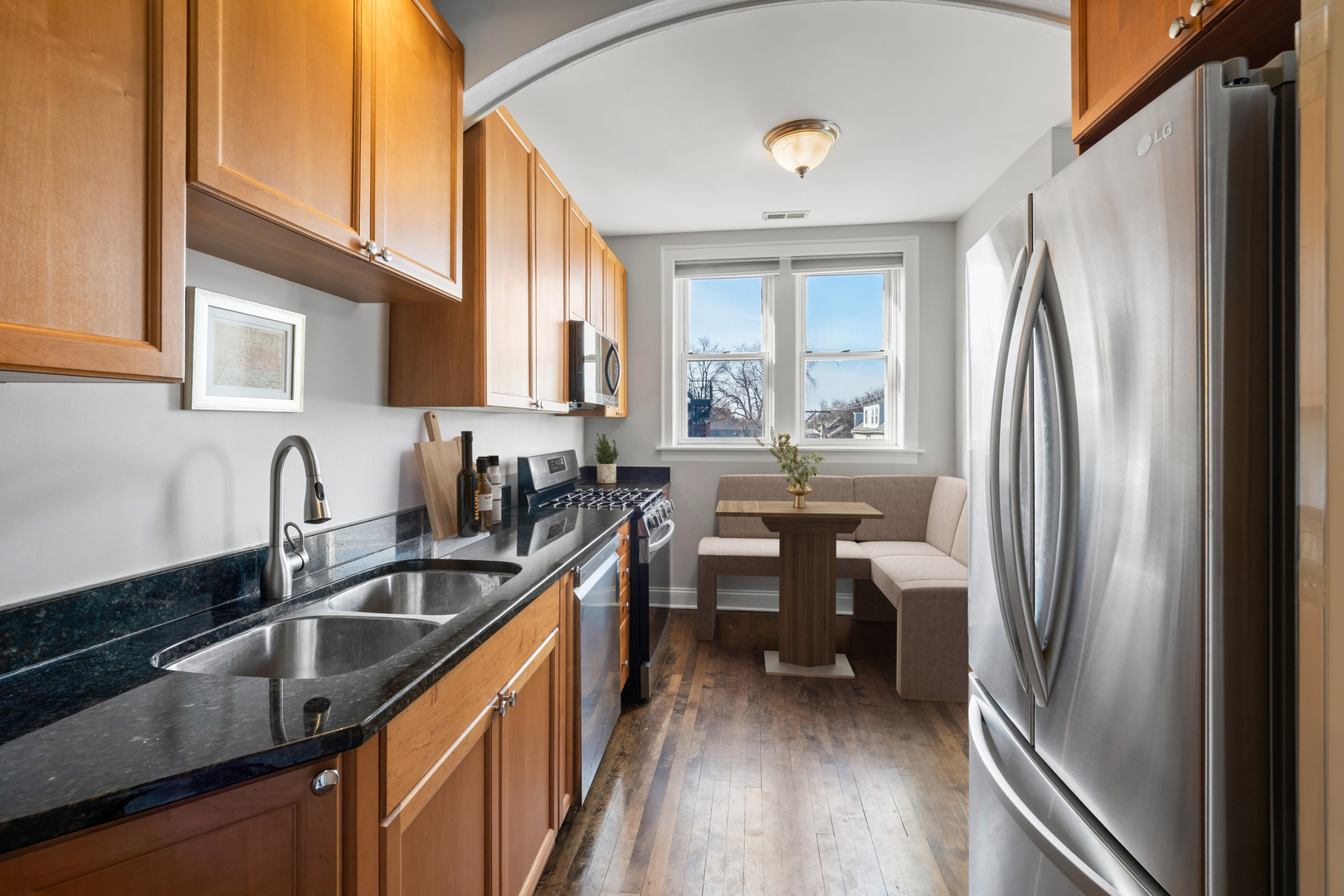 3406 N Bell Avenue Unit: 3