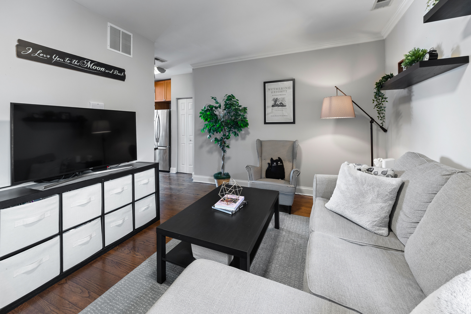 3406 N Bell Avenue Unit: 3